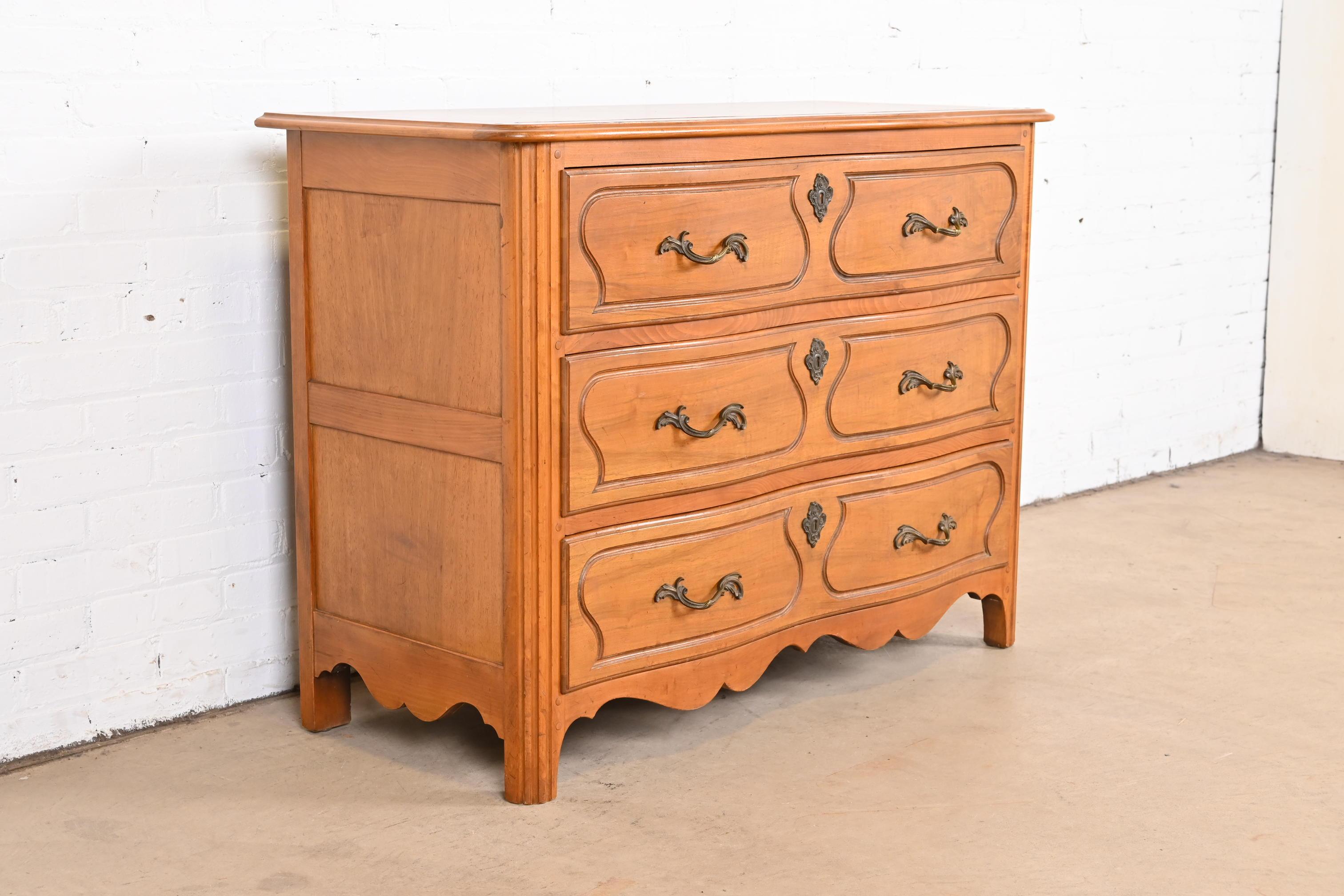 American Baker Furniture French Provincial Louis XV Maple Chest of Drawers, circa 1940s For Sale