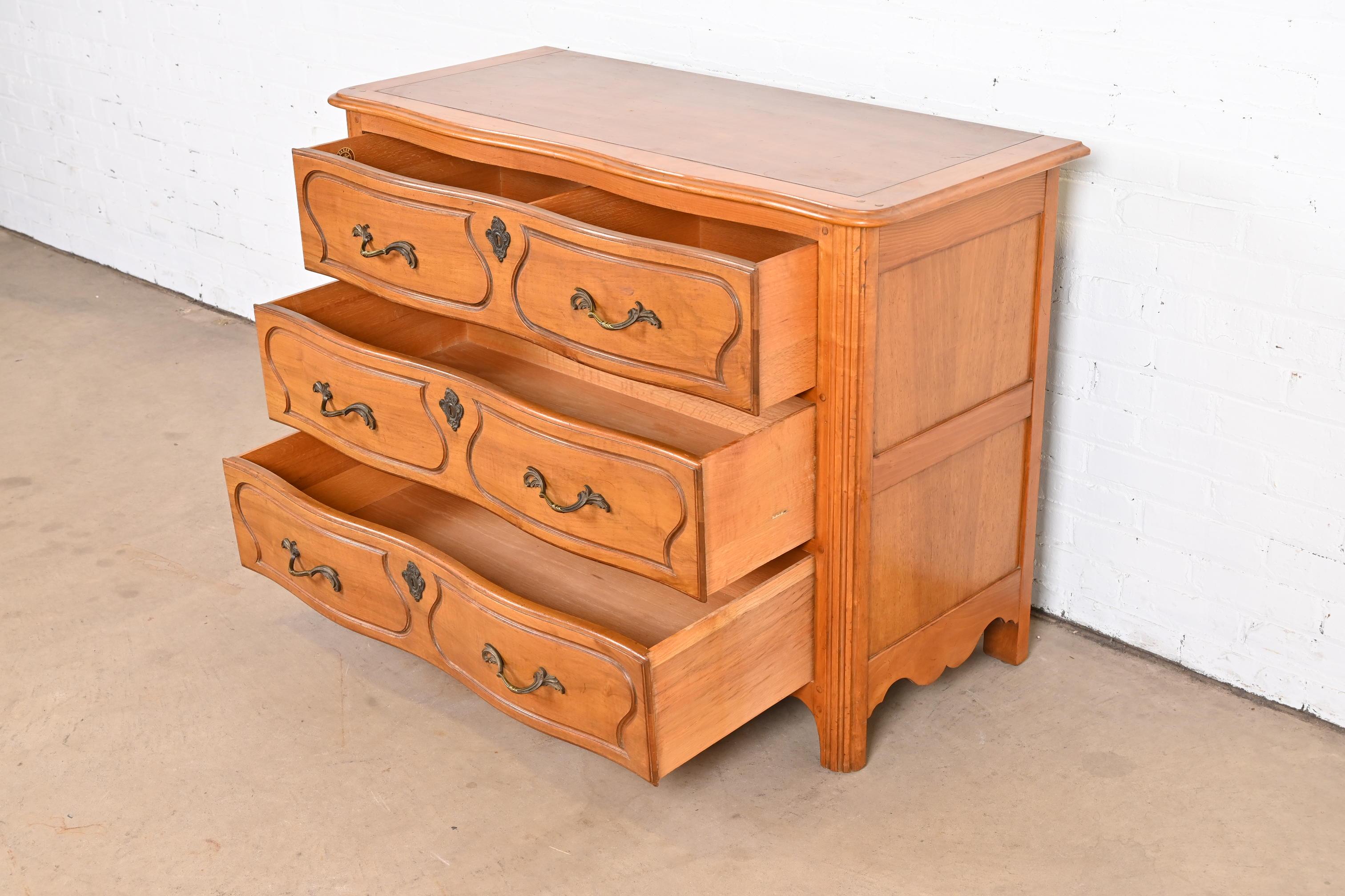 Brass Baker Furniture French Provincial Louis XV Maple Chest of Drawers, circa 1940s For Sale