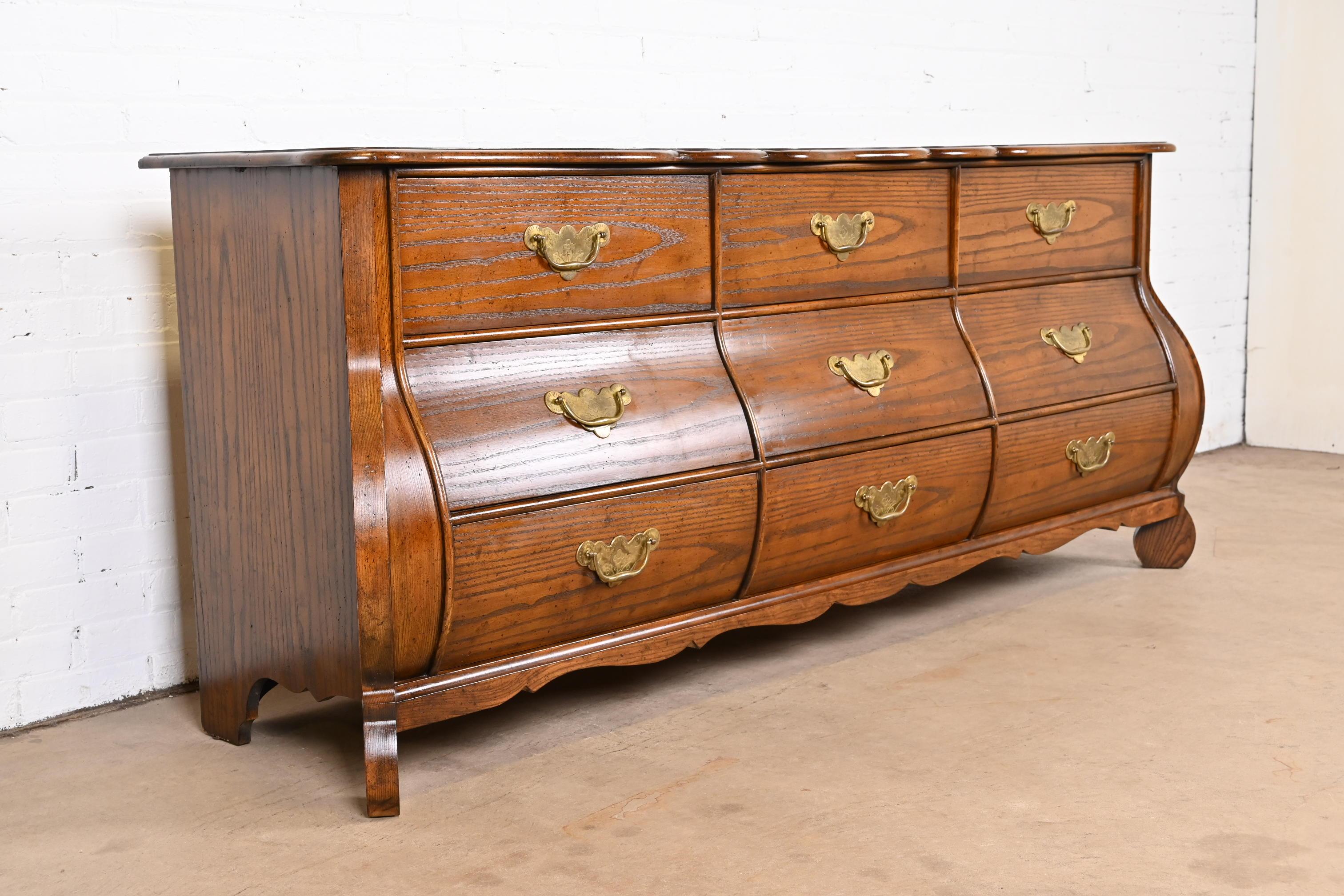 Baker Furniture French Provincial Louis XV Oak and Burl Wood Bombay Form Dresser In Good Condition For Sale In South Bend, IN