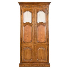 Baker Furniture Armadio provinciale Luigi XV in Oak o pressa per la biancheria