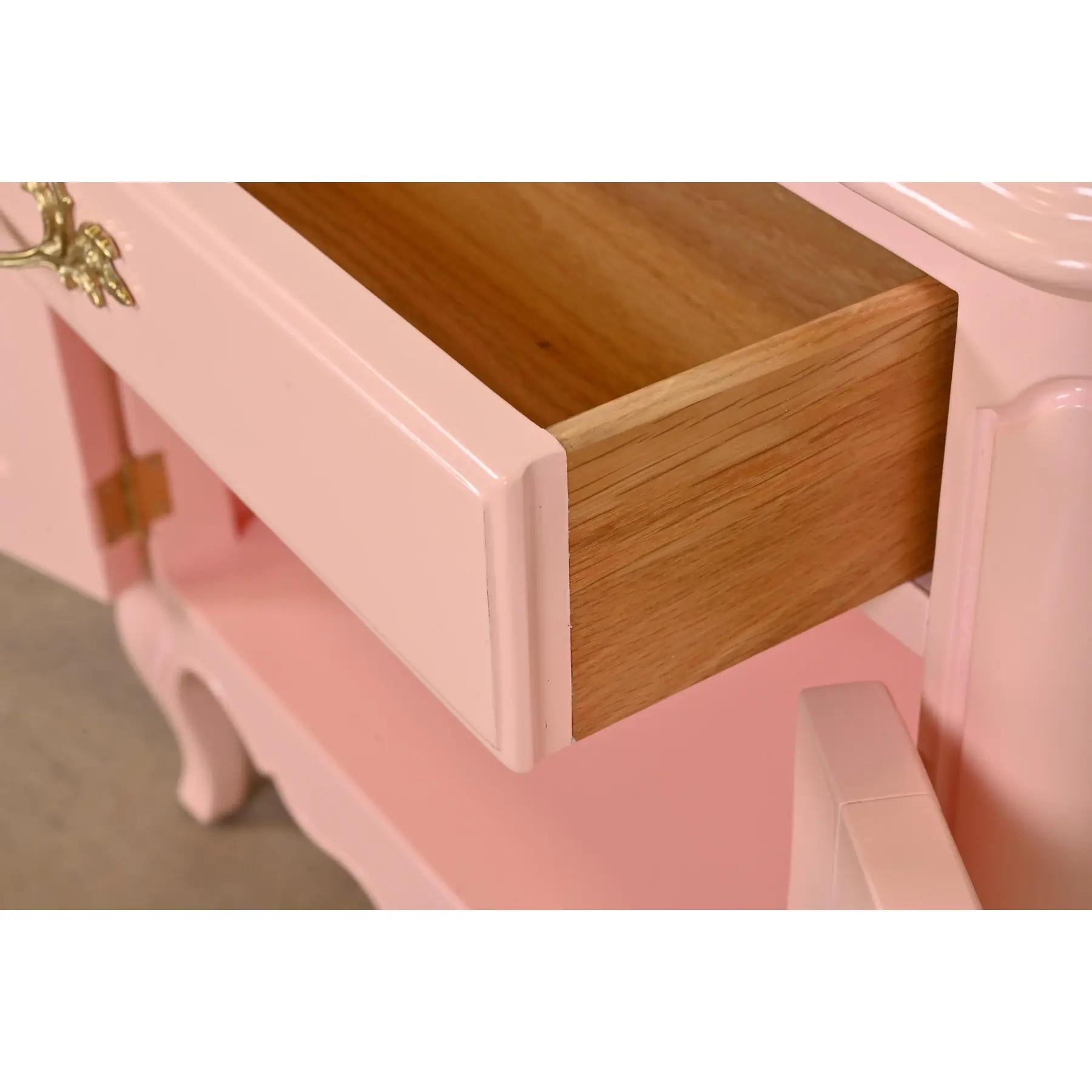 Brass Baker Furniture French Provincial Louis XV Pink Lacquered Nightstands For Sale