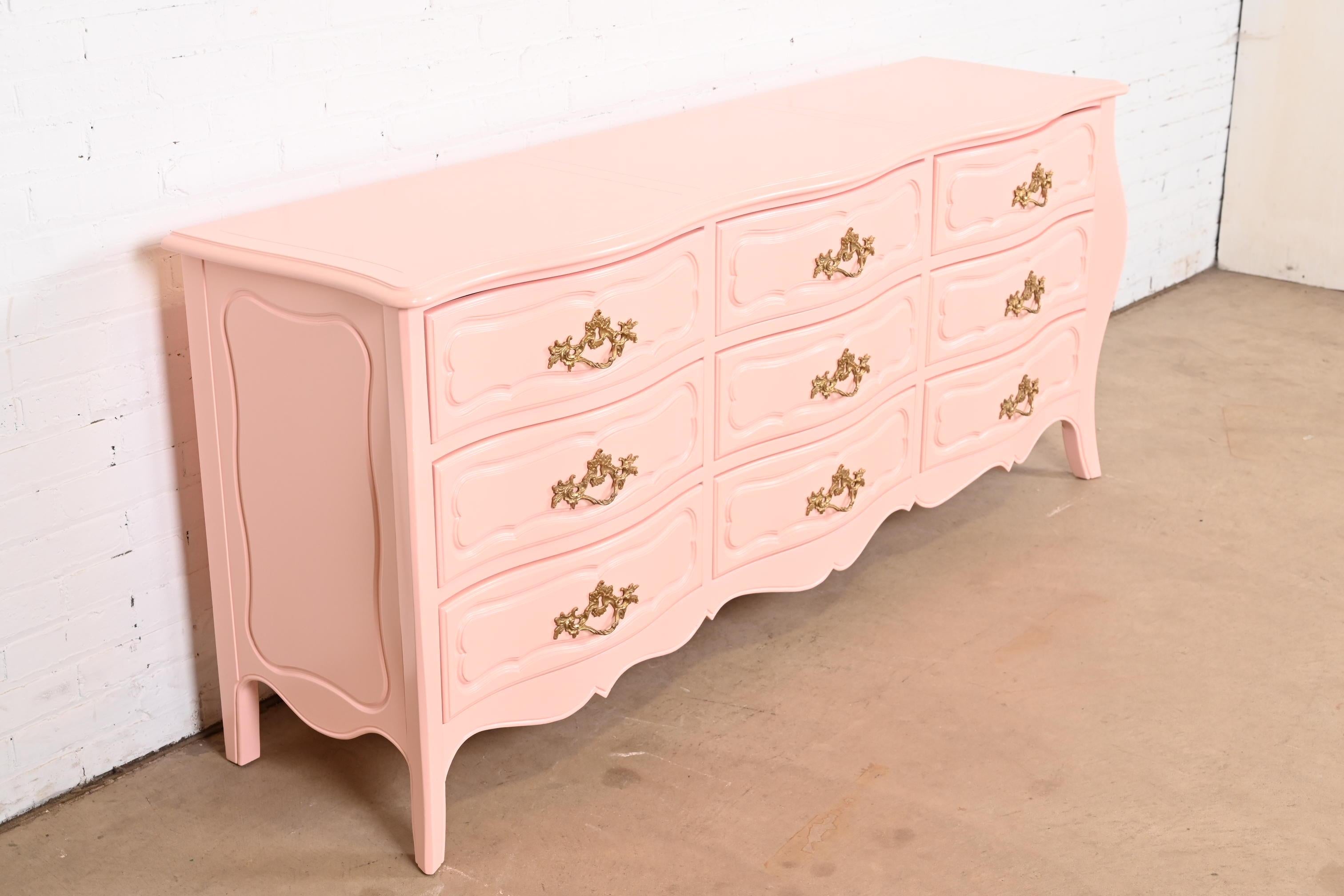 Baker Furniture French Provincial Louis XV Pink Lacquered Triple Dresser In Good Condition For Sale In South Bend, IN
