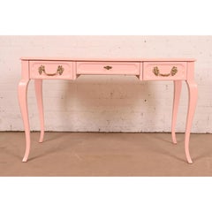 Baker Furniture Scrivania provinciale Luigi XV laccata rosa