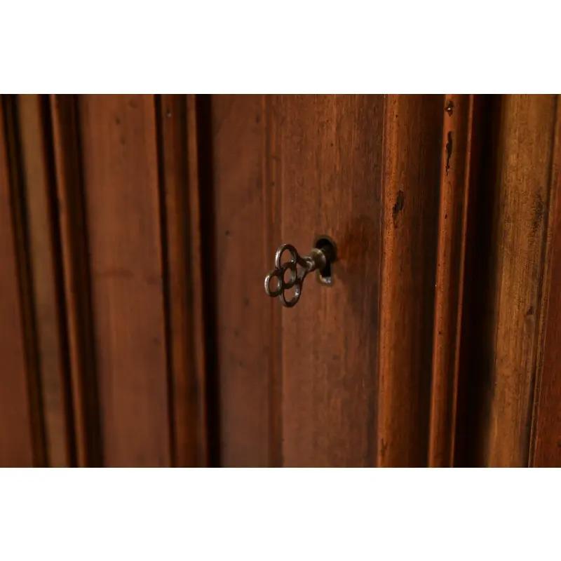 Credenza o mobile da bar Luigi XV di Baker Furniture, circa anni '60 in vendita 4