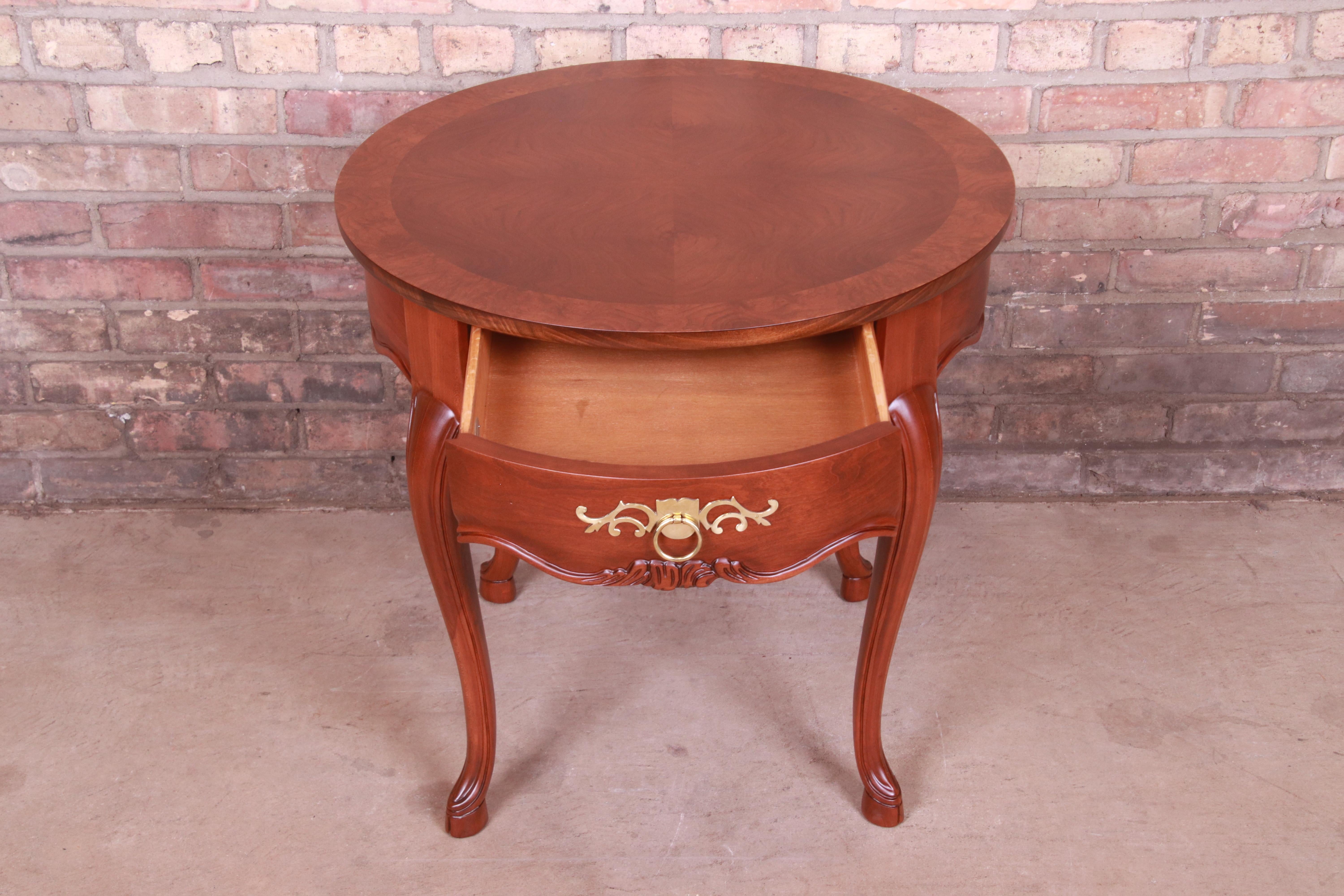 Baker Furniture French Provincial Louis XV Walnut and Burl Tea Table, Refinished For Sale 3