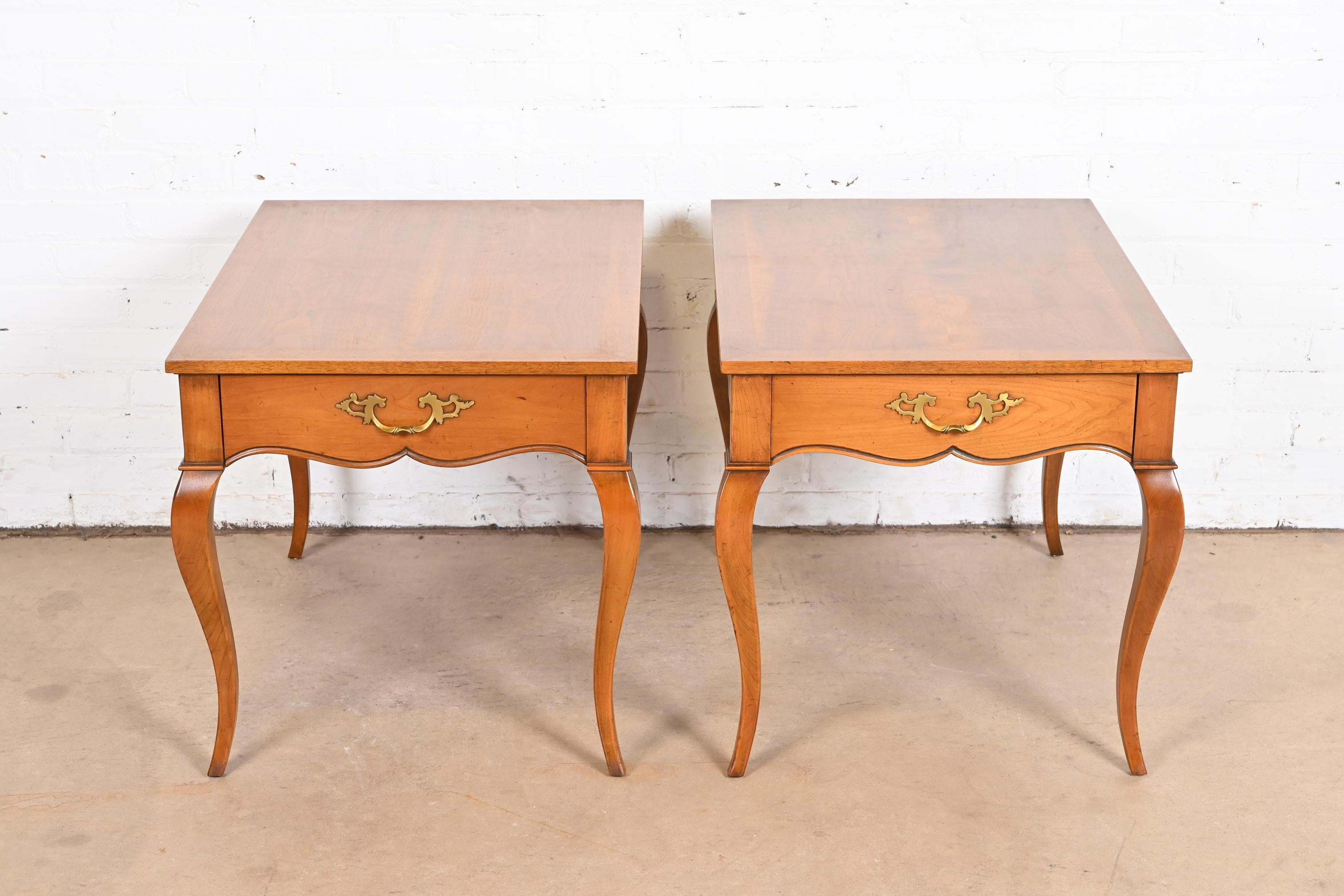 Mid-20th Century Baker Furniture French Provincial Louis XV Walnut and Cherry Wood End Tables For Sale