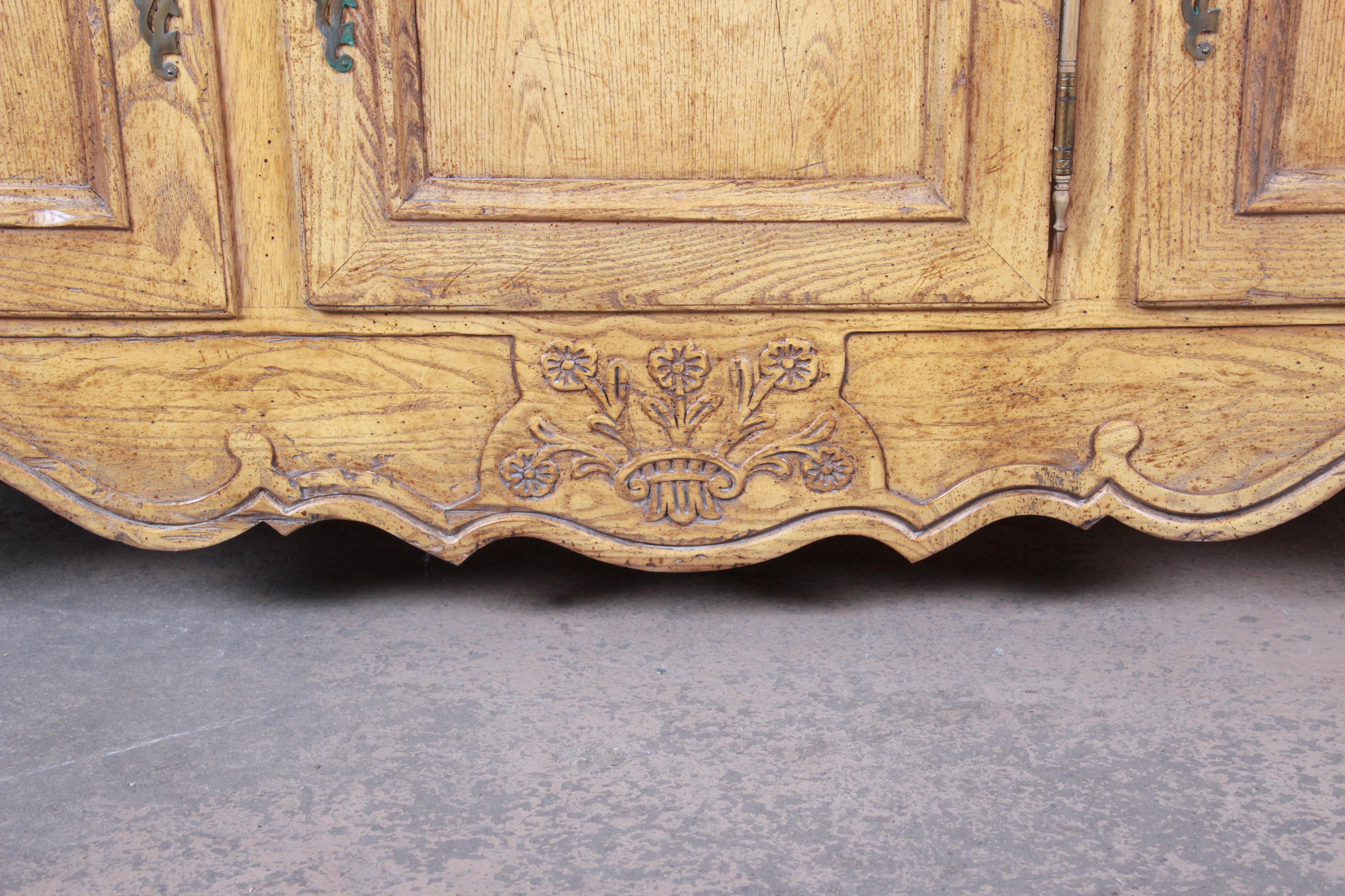 Baker Furniture French Provincial Louis XV White Oak Sideboard Credenza 2