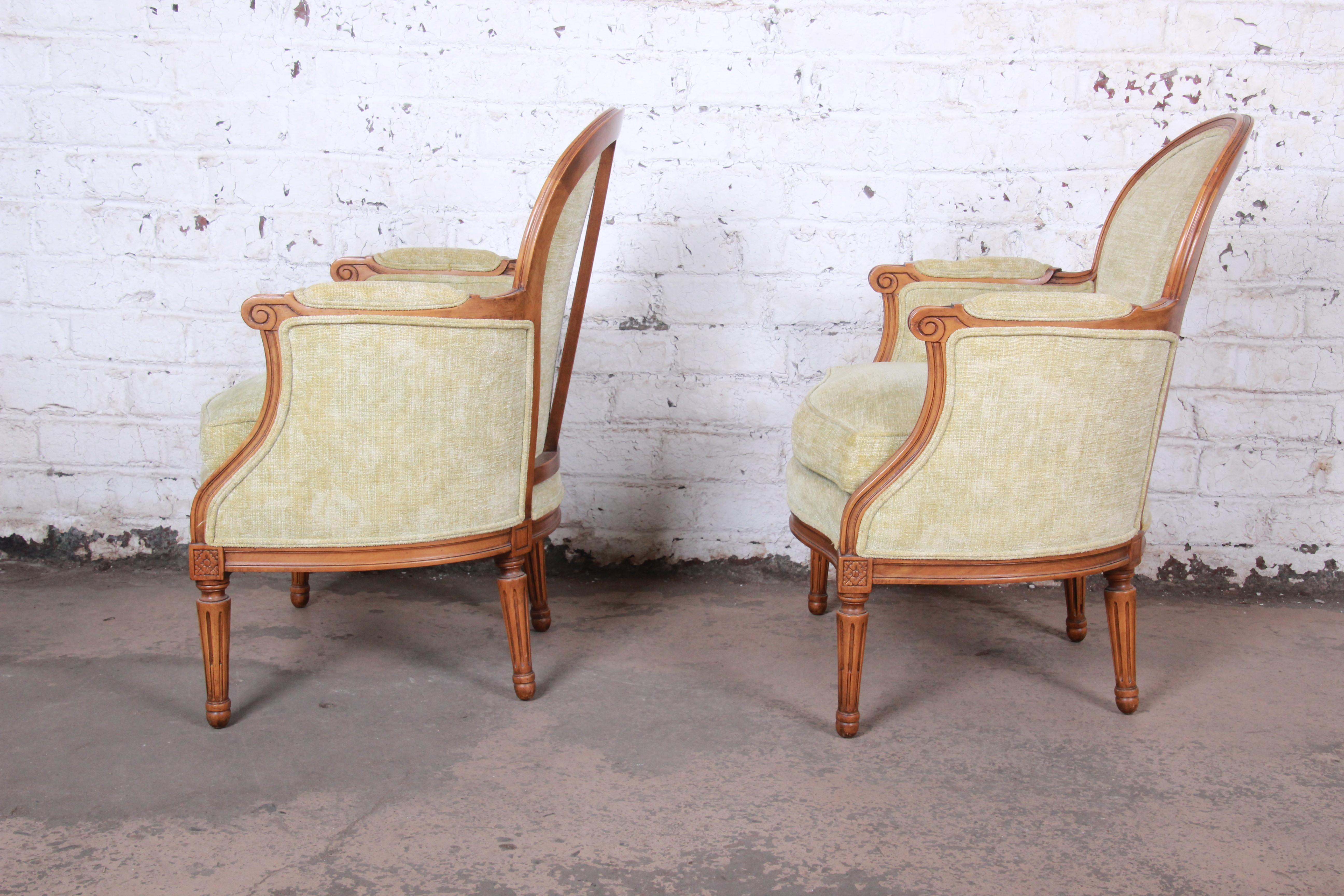 Baker Furniture French Provincial Louis XVI Fauteuils, Pair In Good Condition In South Bend, IN