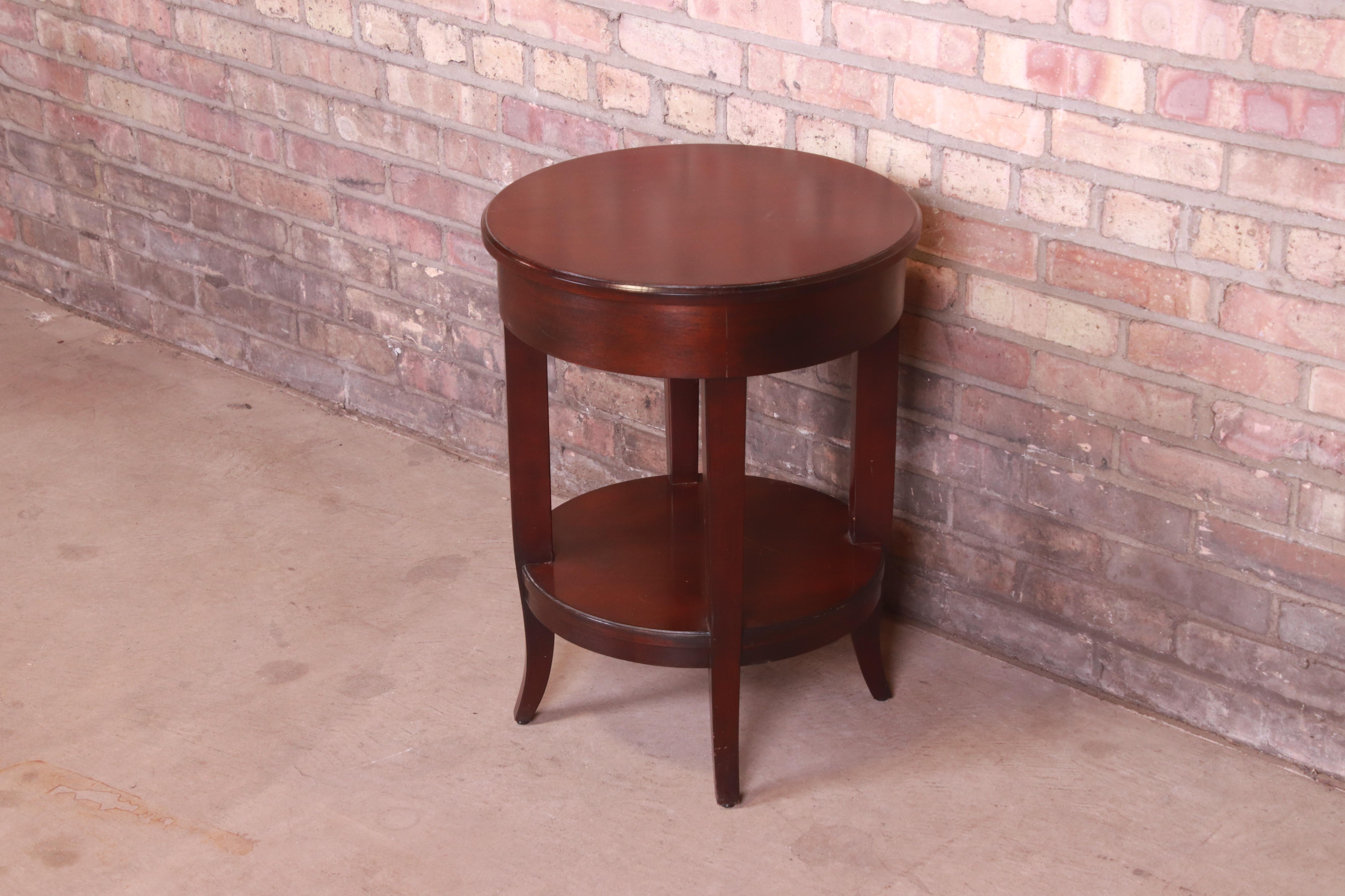 Baker Furniture French Provincial Mahogany Occasional Side Table or Tea Table In Good Condition For Sale In South Bend, IN