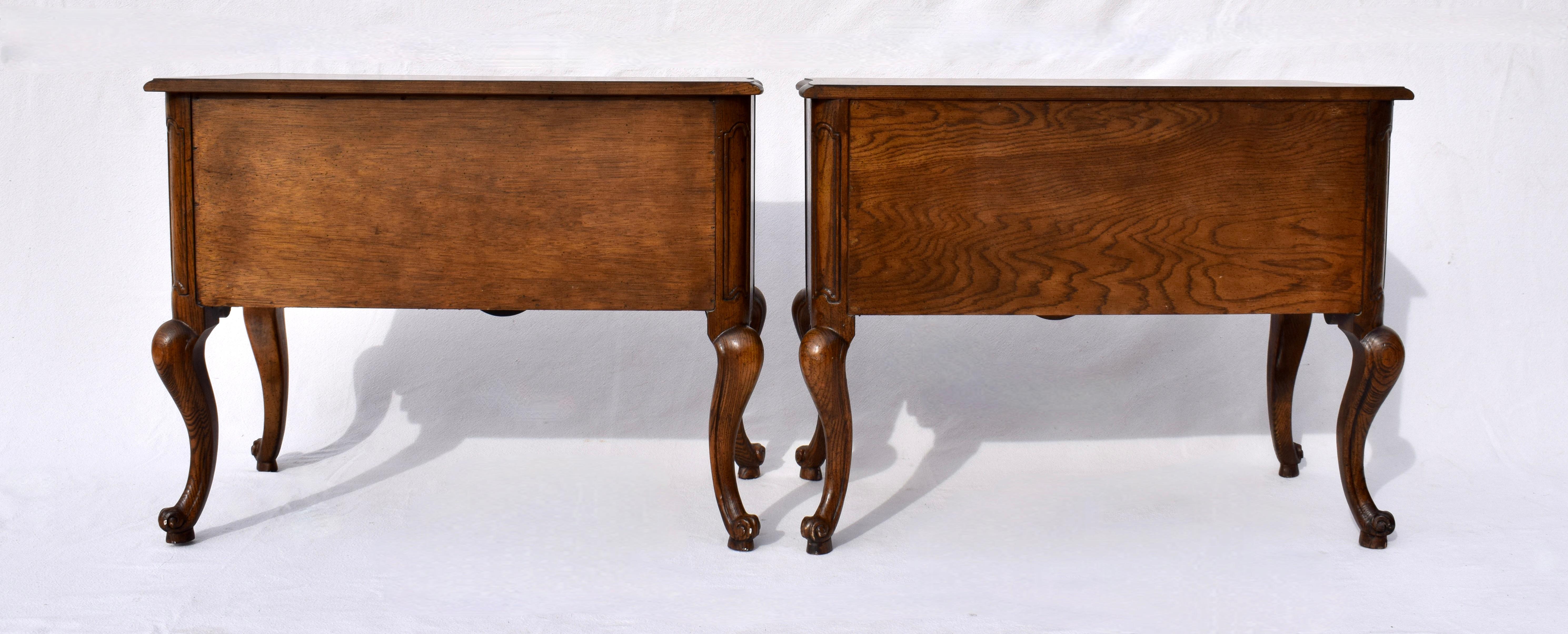 Baker Furniture - Commodes o comodini a serpentina della provincia francese in vendita 6