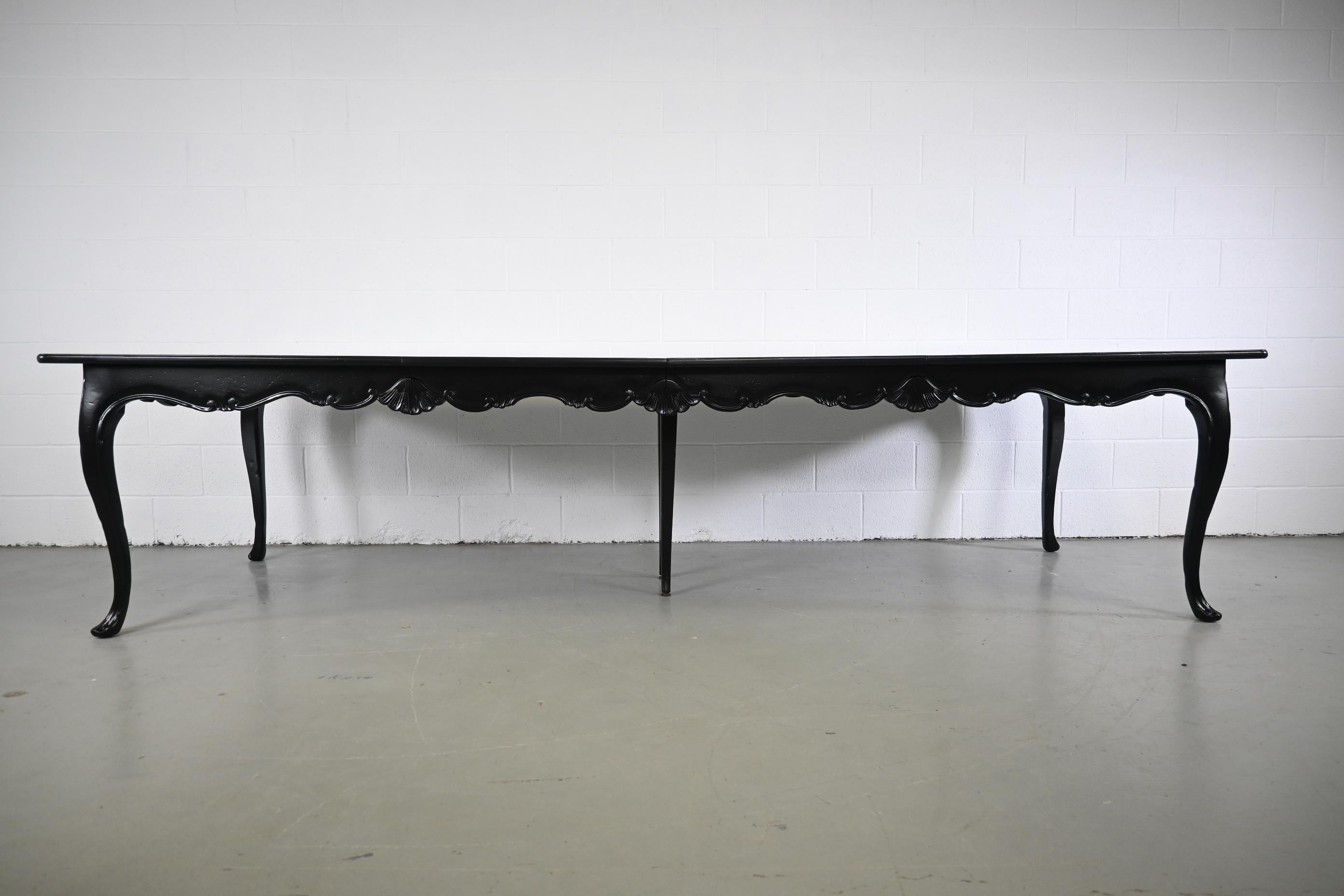 North American Baker Furniture French Provincial Style Black Lacquered Extension Dining Table