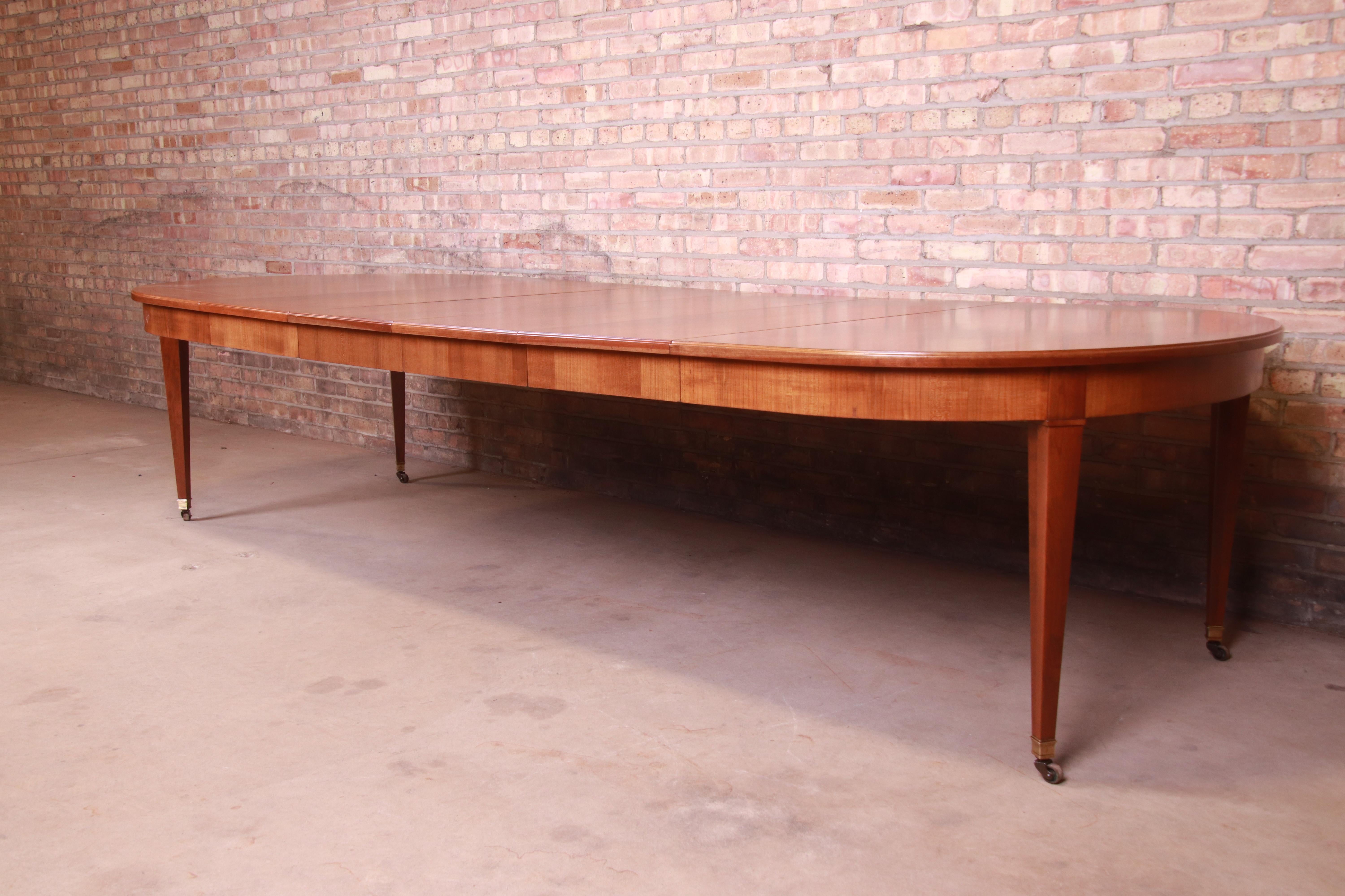 Baker Furniture French Regency Cherrywood Extension Dining Table, Refinished In Good Condition In South Bend, IN