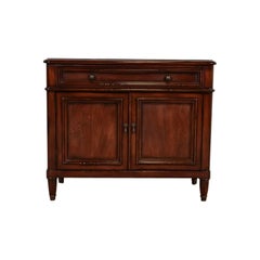 Baker Furniture - Armadio da bar in noce intagliato Luigi XVI della Reggenza francese