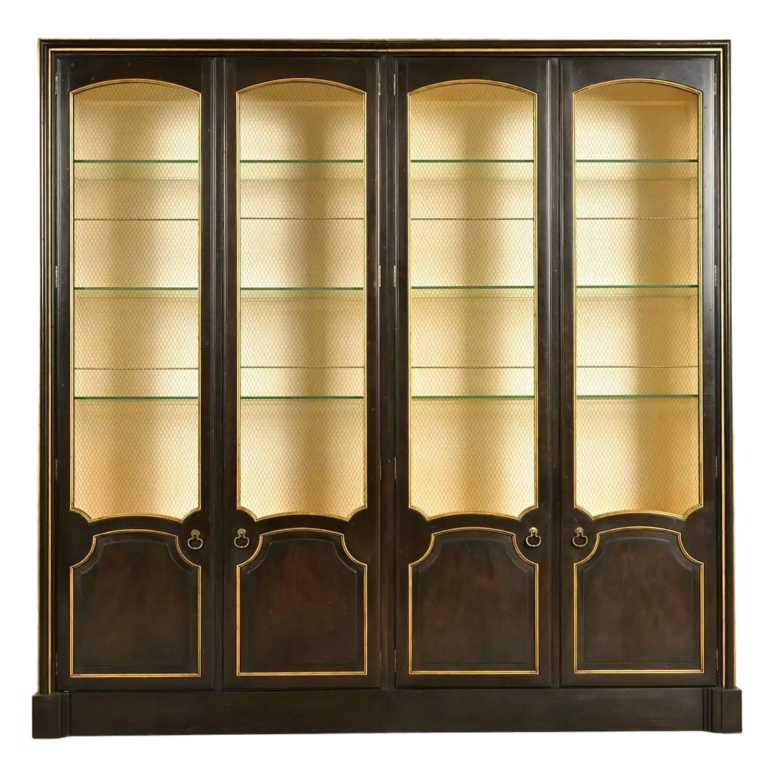 Baker Furniture - Mobile libreria francese Regency Luigi XVI in noce intagliato - illuminato