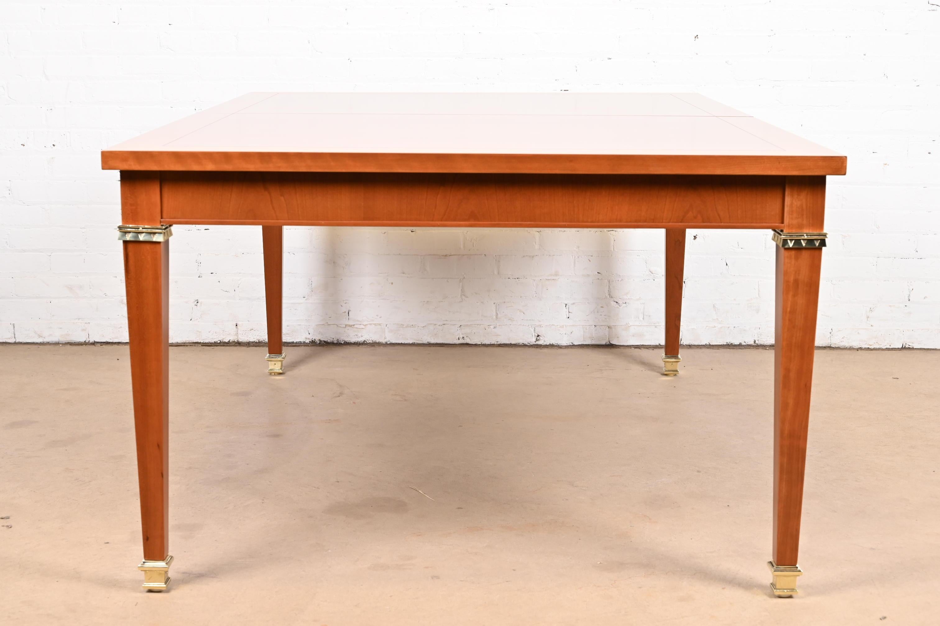 Baker Furniture French Regency Louis XVI Inlaid Cherry Wood Dining Table For Sale 5