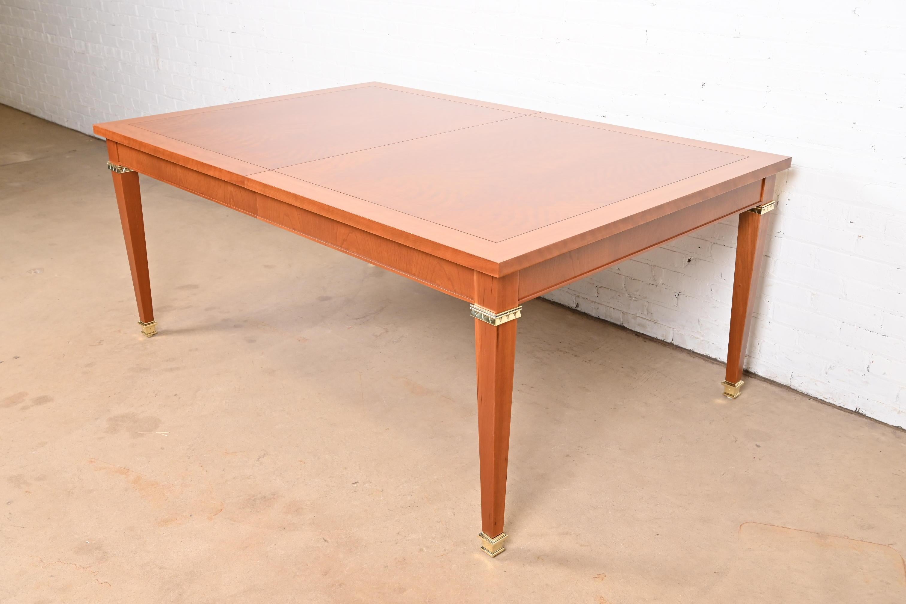 Baker Furniture French Regency Louis XVI Inlaid Cherry Wood Dining Table For Sale 3
