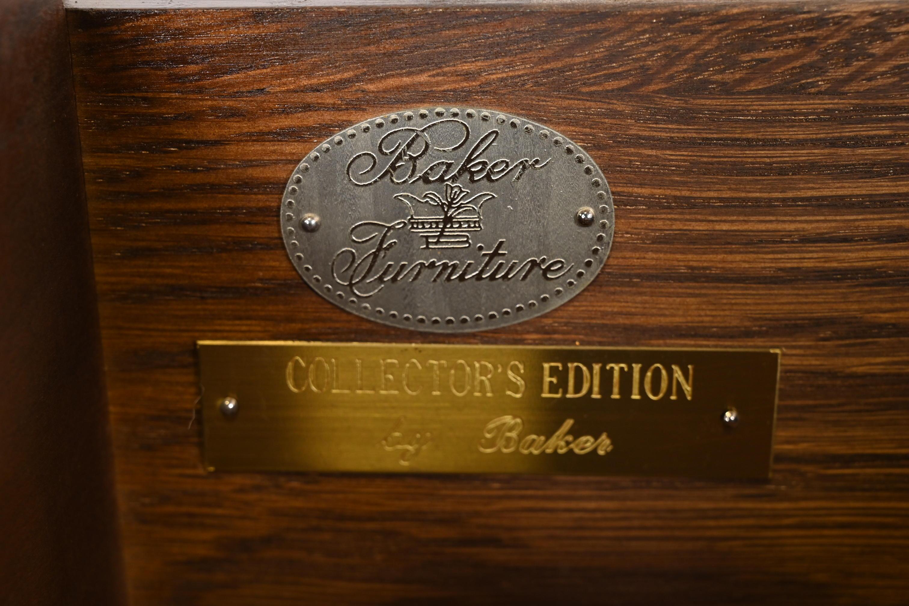 Cassettiera in legno di palissandro Baker Furniture French Regency Luigi XVI in vendita 3