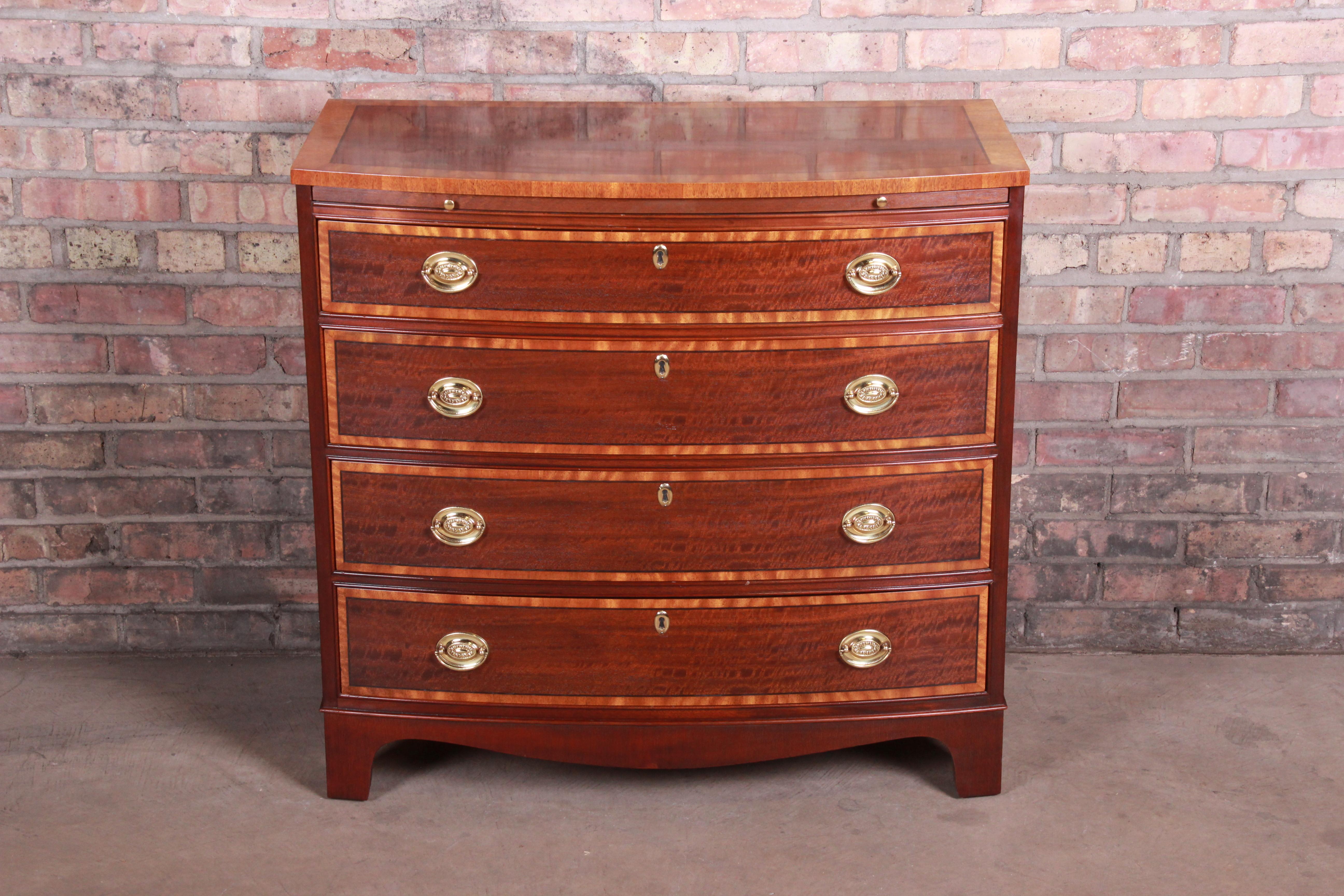 An exceptional four-drawer Georgian bachelor chest

By Baker Furniture

USA, circa 1980s

Book-matched mahogany, with satinwood banding and brass hardware.

Measures: 34