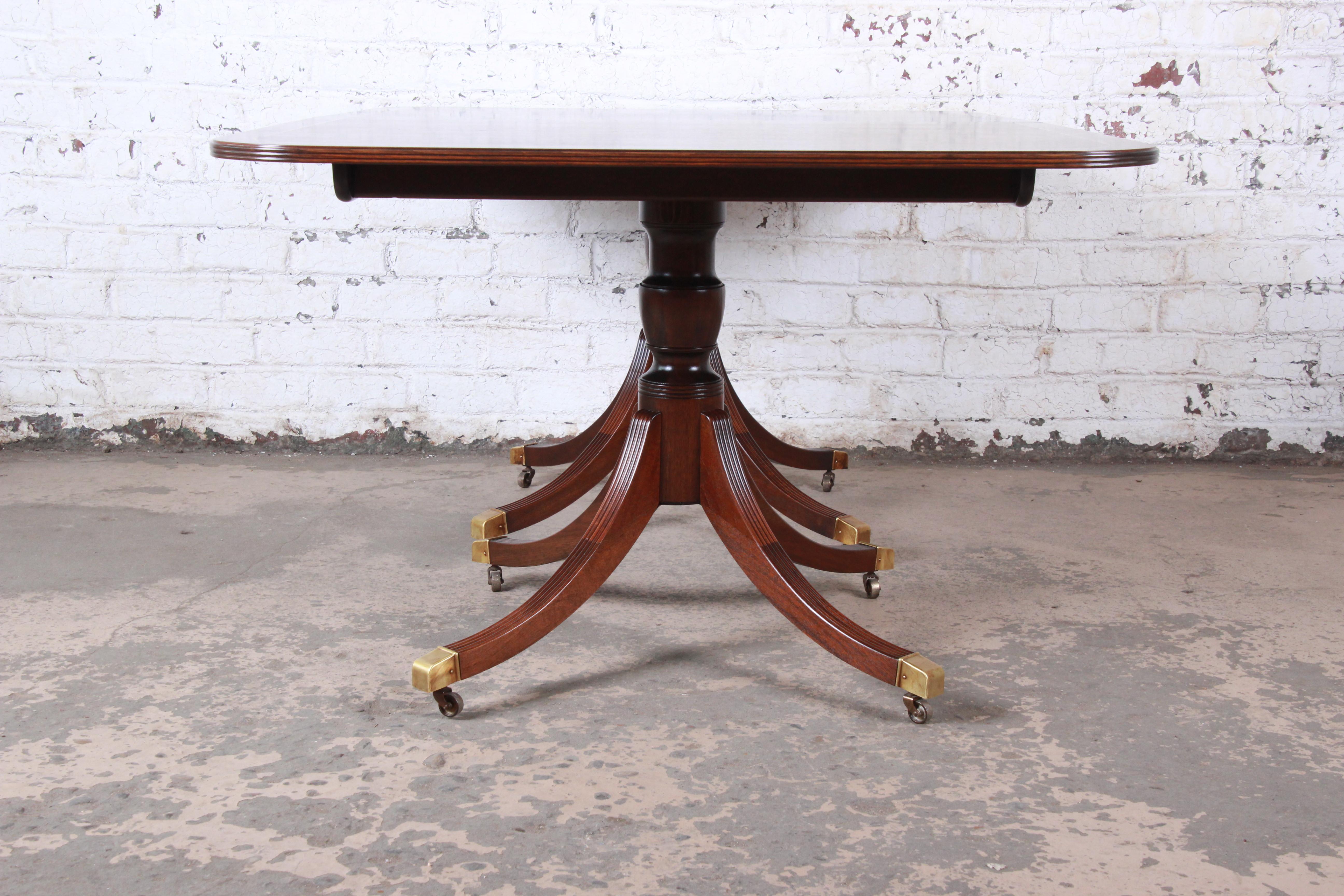 Baker Furniture Georgian Banded Mahogany Double Pedestal Dining Table, Restored 11