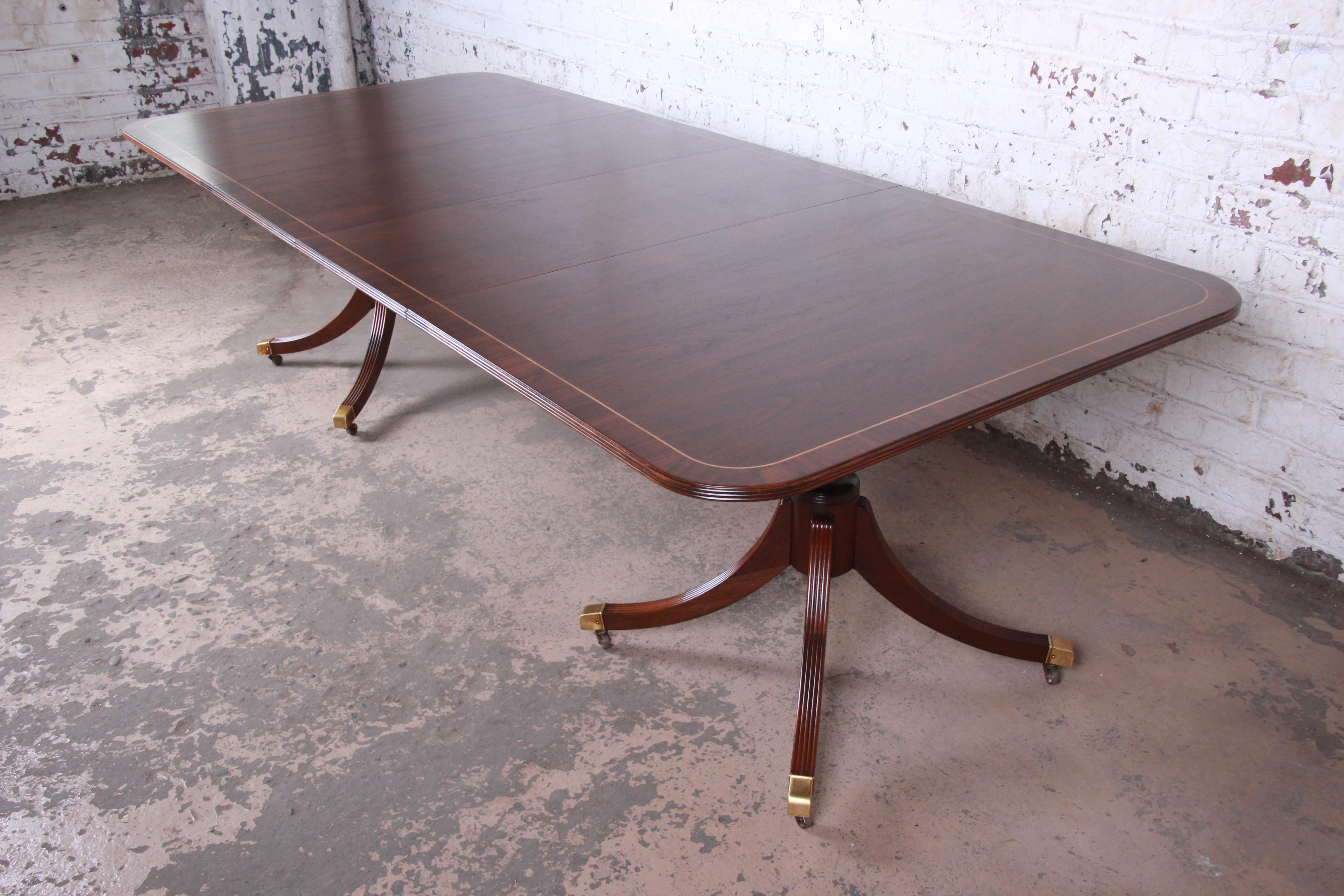 Baker Furniture Georgian Banded Mahogany Double Pedestal Dining Table, Restored In Good Condition In South Bend, IN