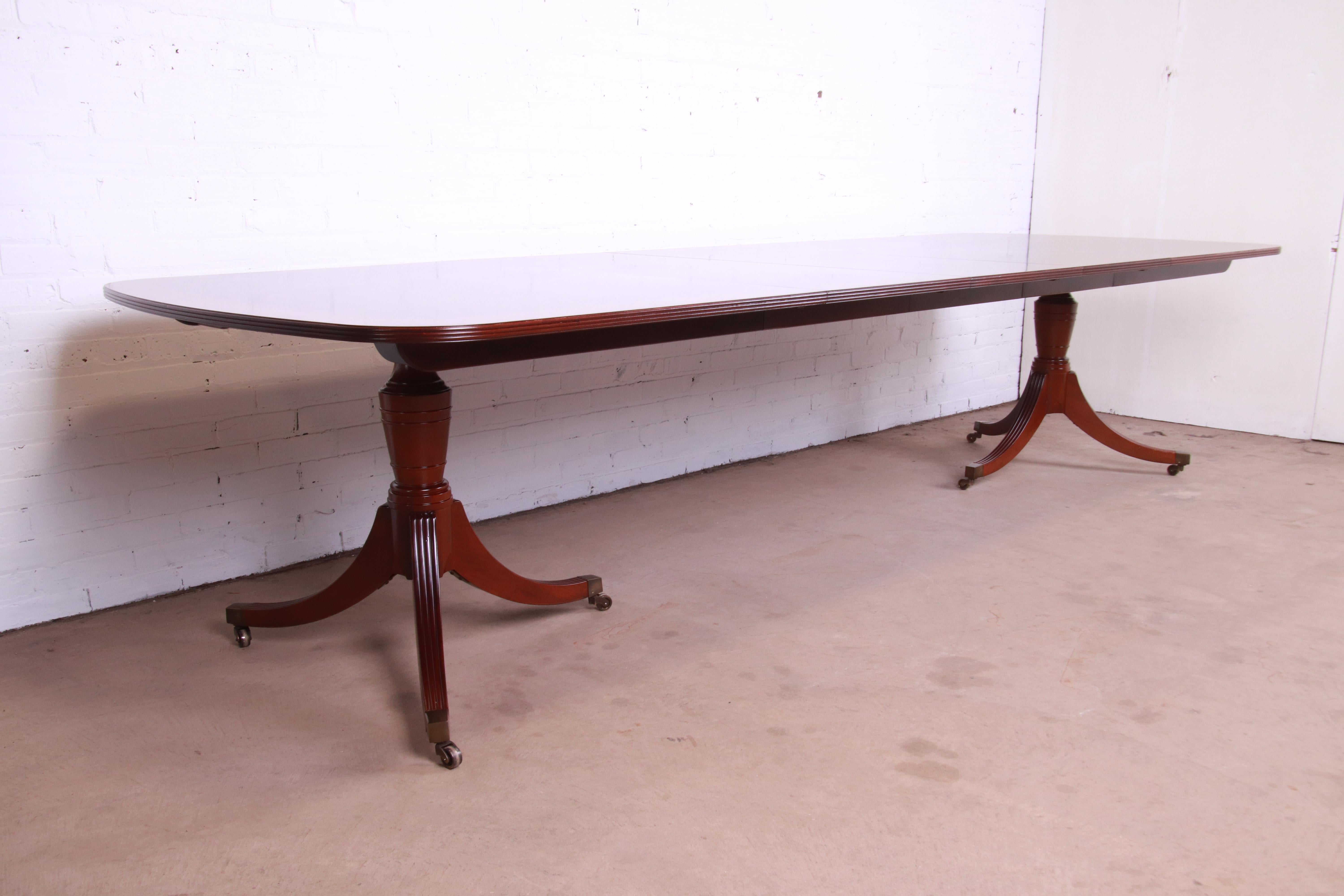 Baker Furniture Georgian Banded Mahogany Double Pedestal Extension Dining Table 1