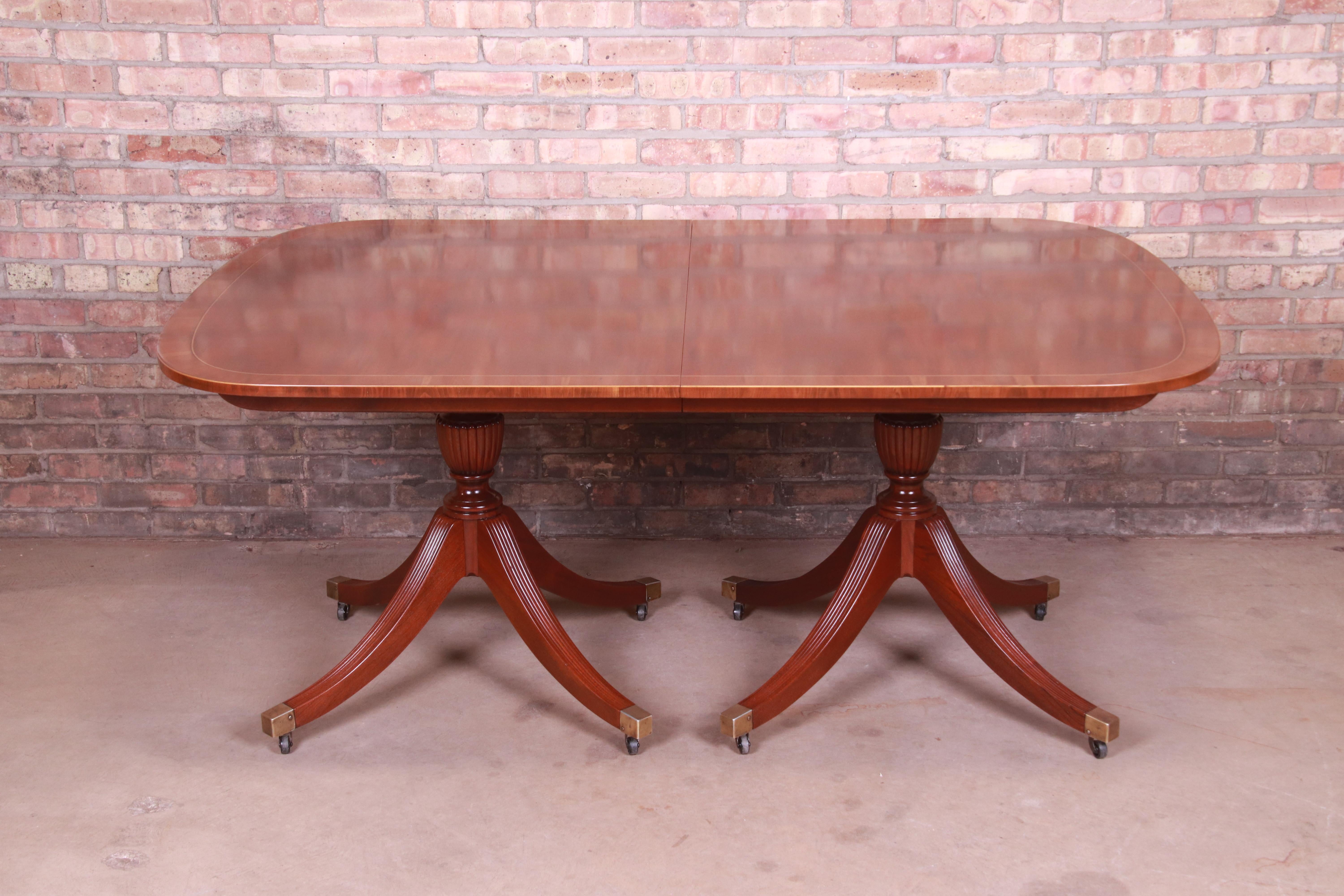 Baker Furniture Georgian Banded Mahogany Extension Dining Table, Refinished 5