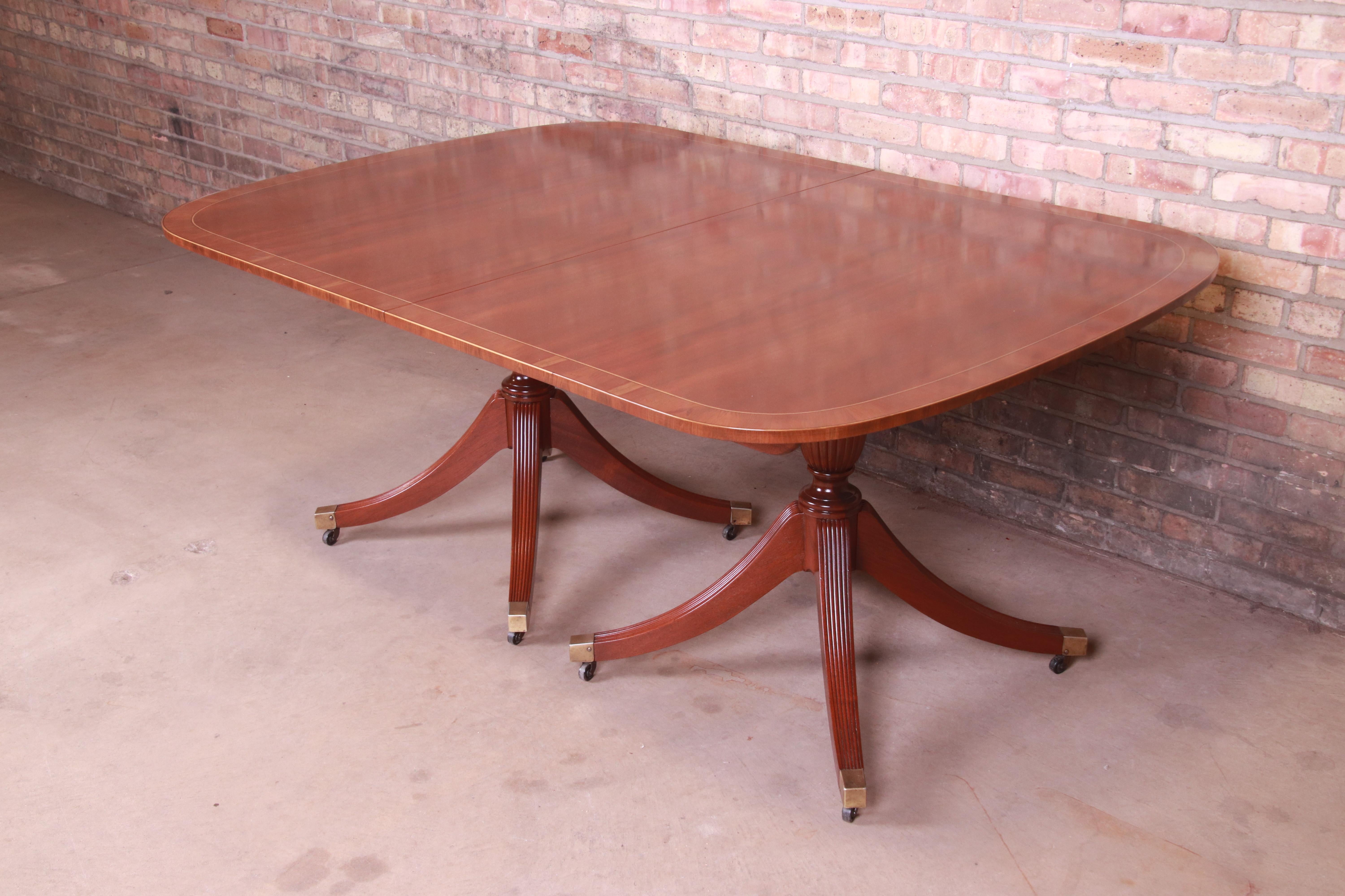 Baker Furniture Georgian Banded Mahogany Extension Dining Table, Refinished 7