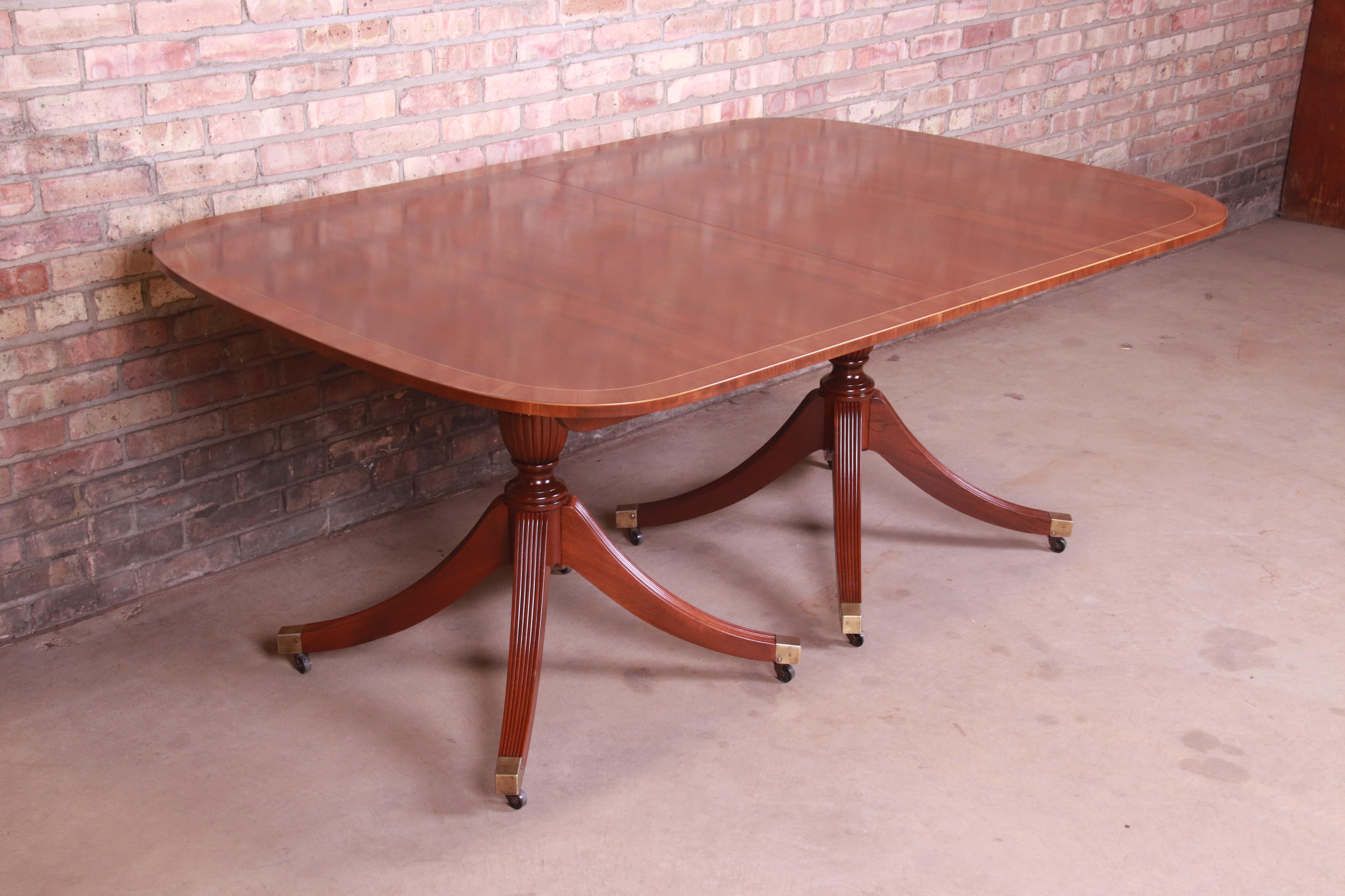 Baker Furniture Georgian Banded Mahogany Extension Dining Table, Refinished 9