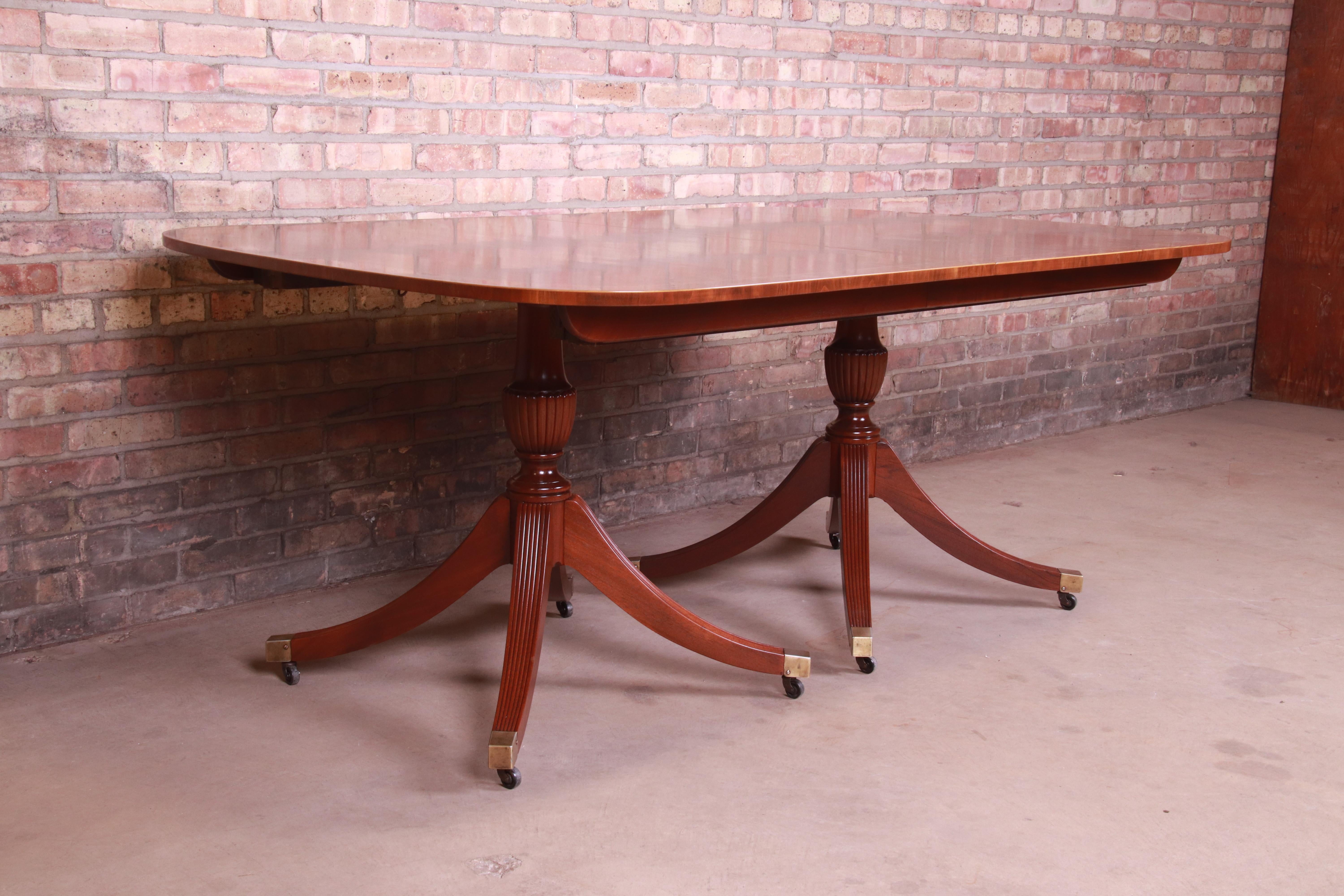 Baker Furniture Georgian Banded Mahogany Extension Dining Table, Refinished 10