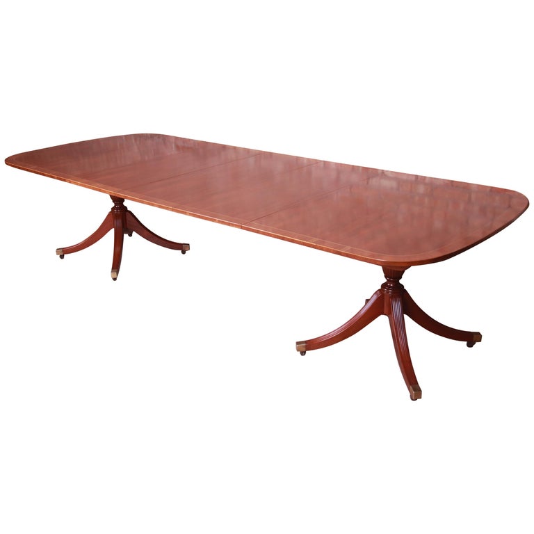 Baker Furniture Georgian Banded Mahogany Extension Dining Table Refinished For Sale At 1stdibs