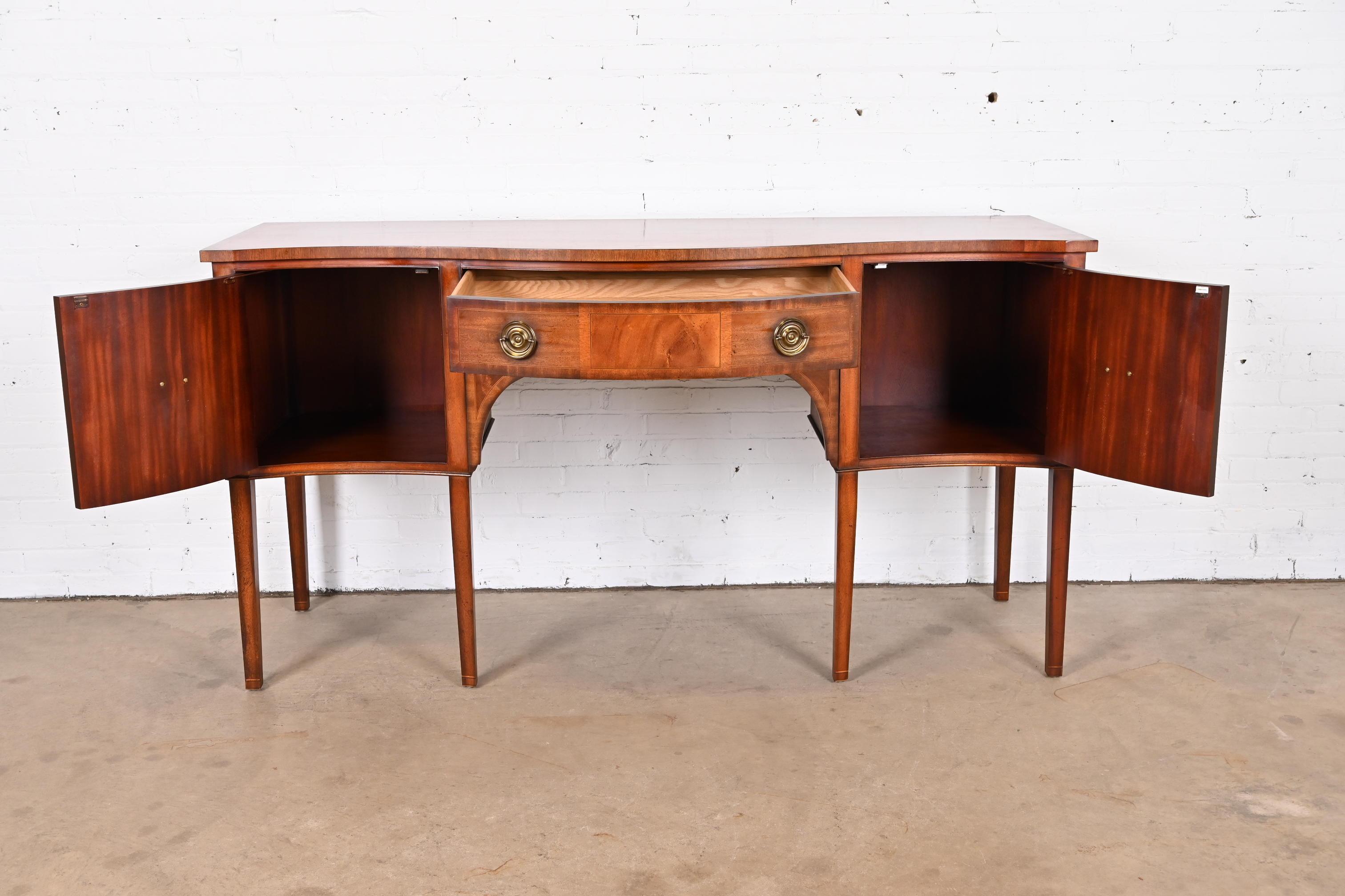 Baker Furniture Georgian Banded Mahogany Serpentine Front Sideboard Credenza For Sale 2