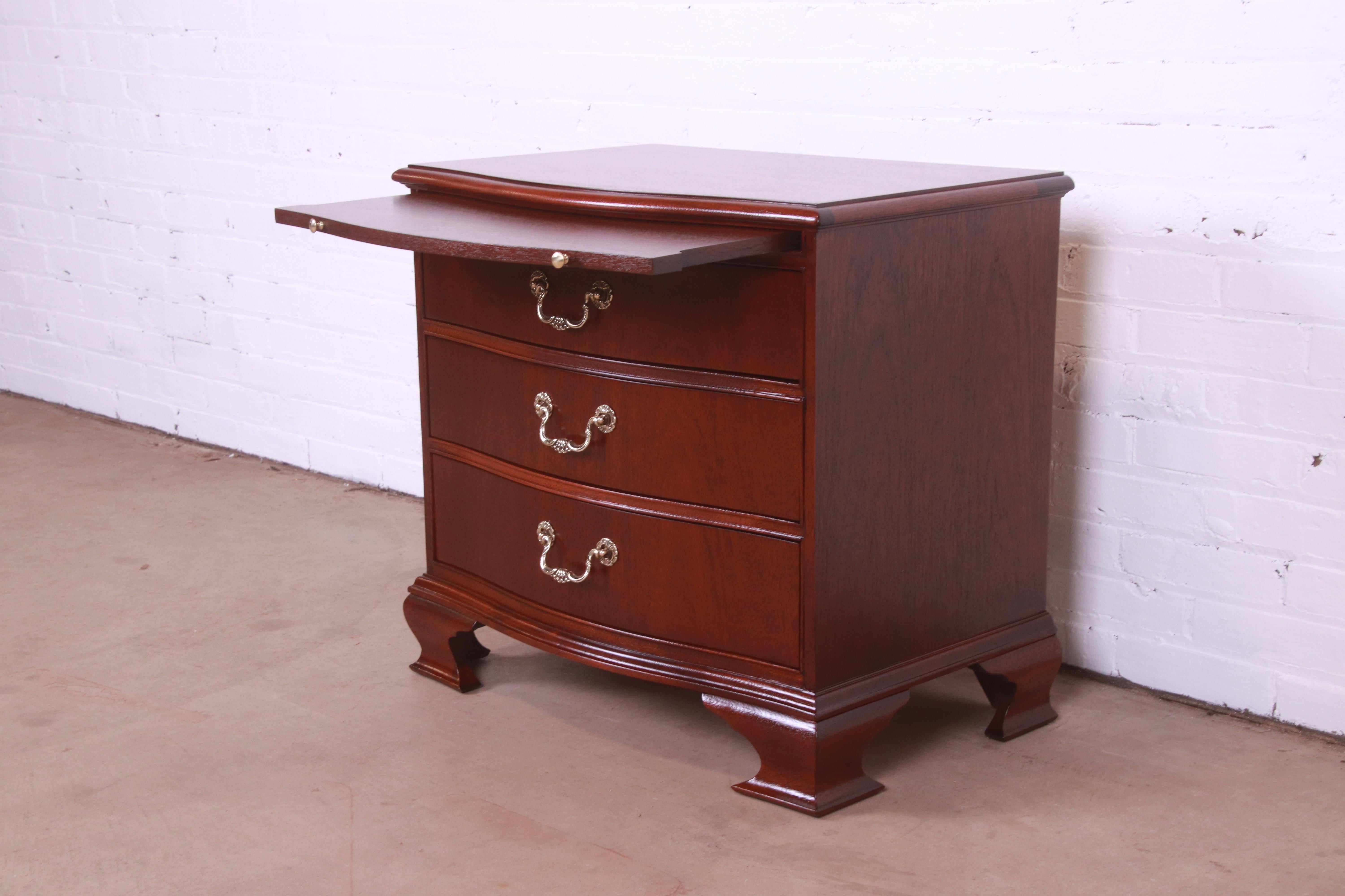 Baker Furniture Georgian Bow Front Bedside Chest, Newly Refinished 6