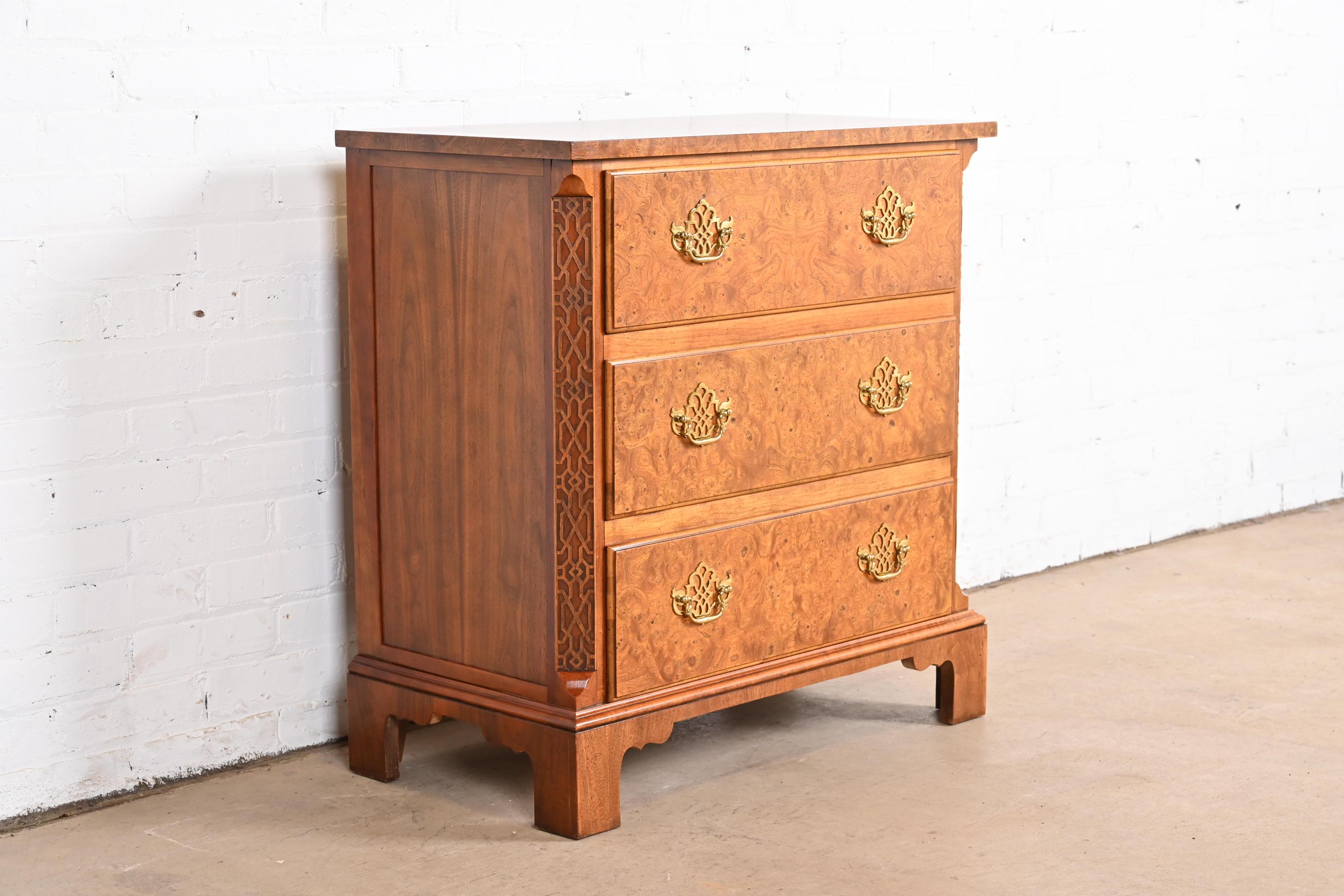 Baker Furniture Georgian Burled Walnut Bachelor Chest In Good Condition In South Bend, IN