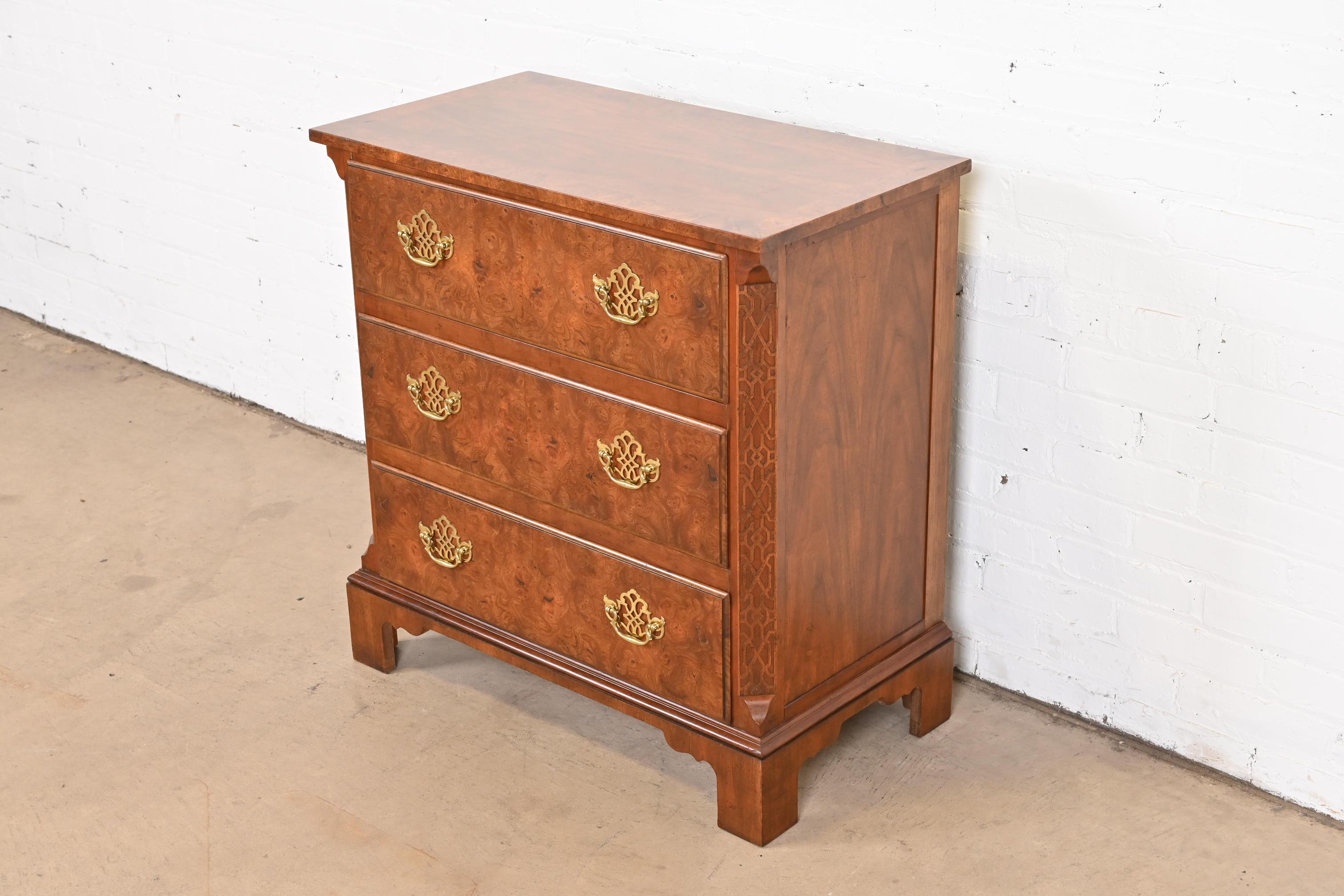 Baker Furniture Georgian Burled Walnut Bachelor Chest In Good Condition In South Bend, IN