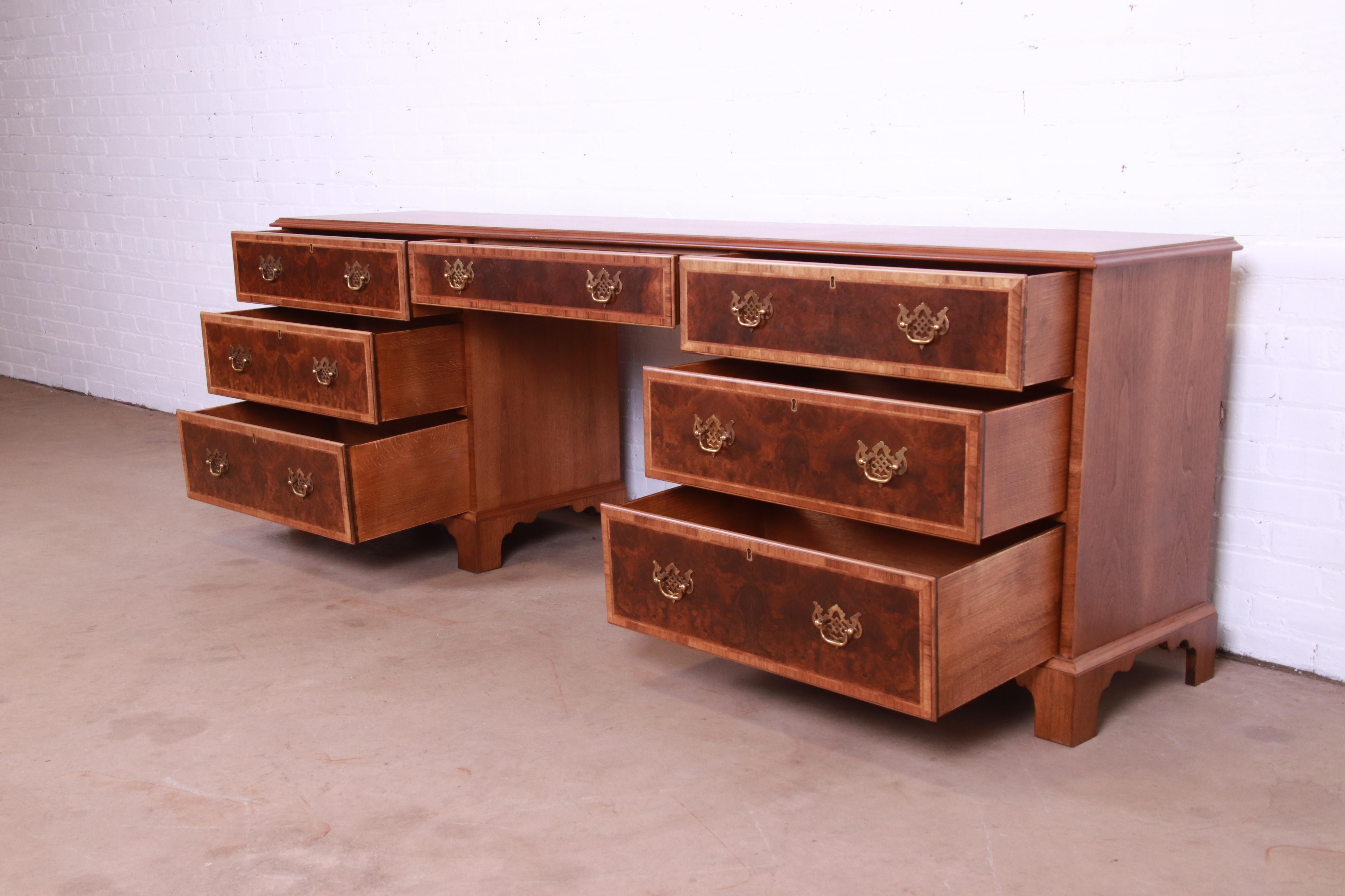 Baker Furniture Georgian Burled Walnut Executive Credenza Desk, Newly Refinished For Sale 5