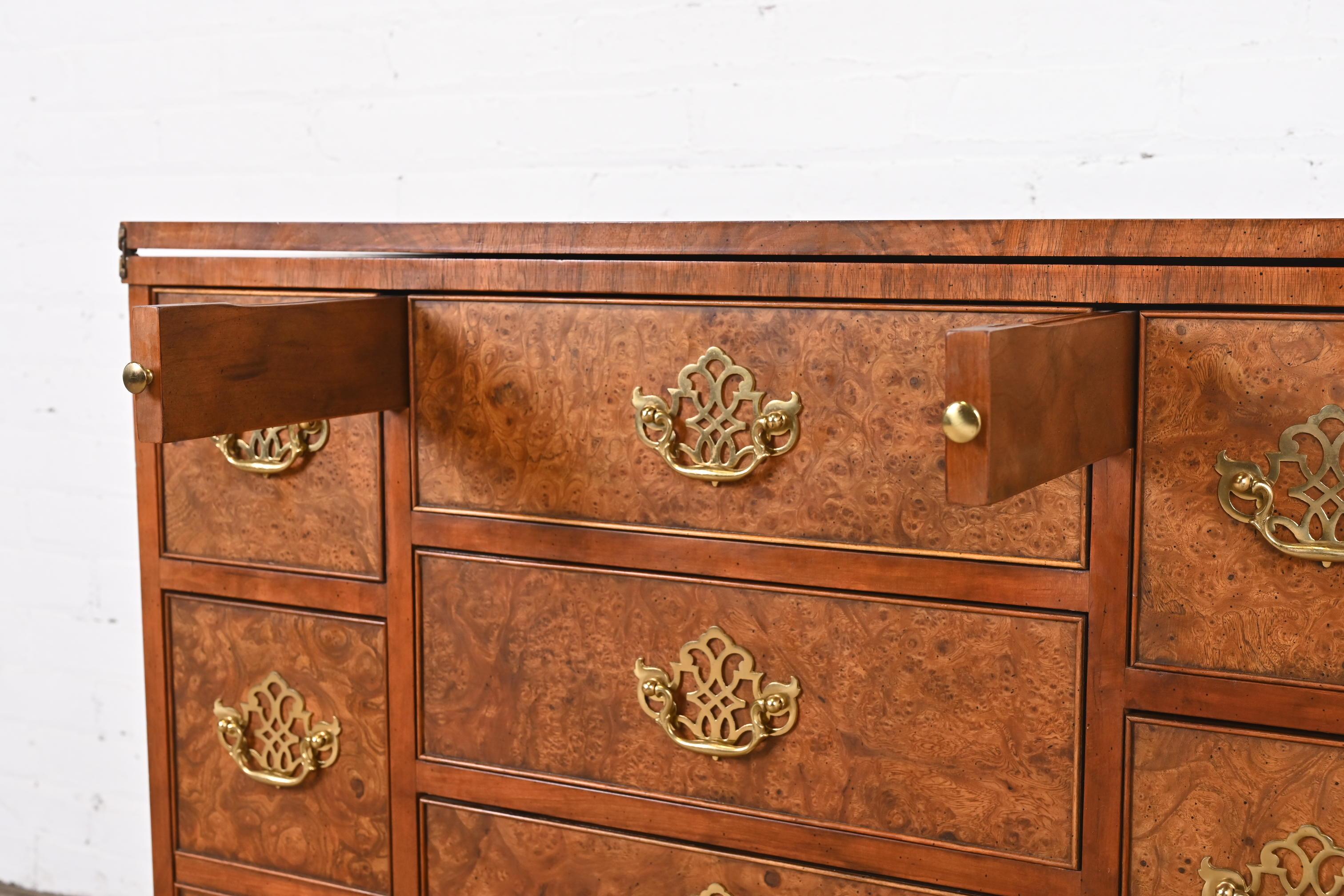 Baker Furniture Georgian Burled Walnut Flip Top Bachelor Chest 8