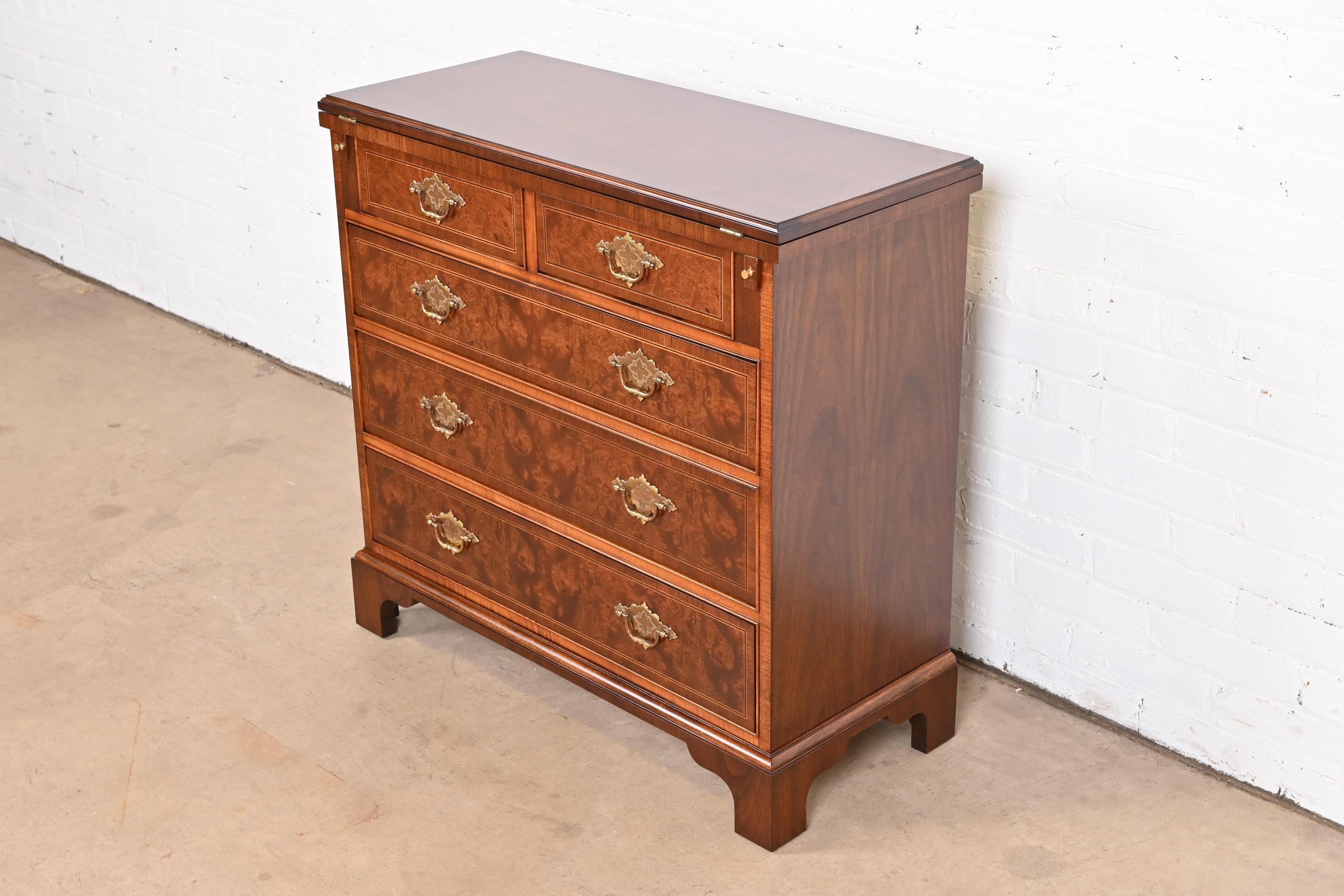 Baker Furniture Georgian Burled Walnut Flip Top Bachelor Chest, Newly Refinished In Good Condition In South Bend, IN