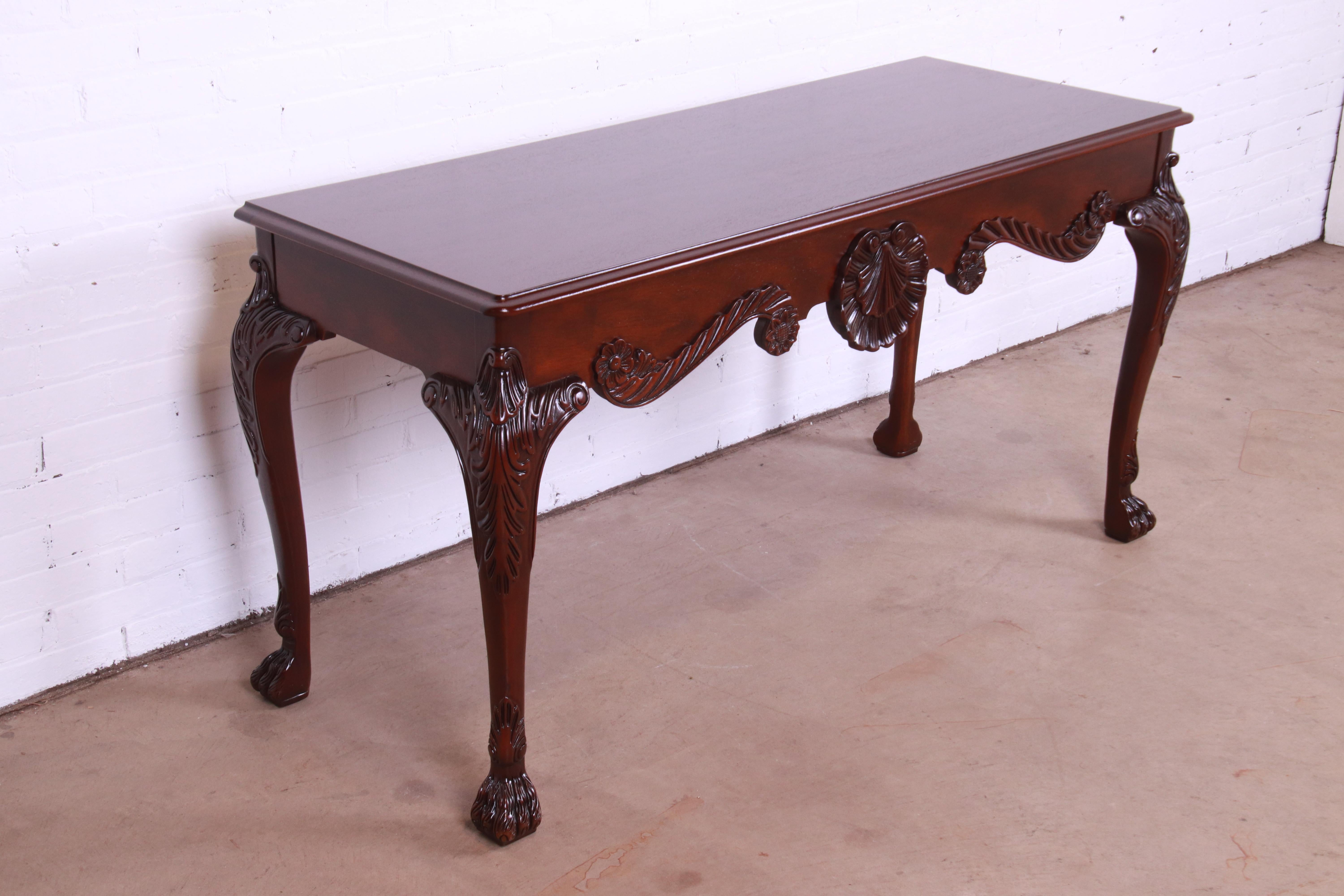 20th Century Baker Furniture Georgian Carved Mahogany Console or Sofa Table, Newly Refinished For Sale