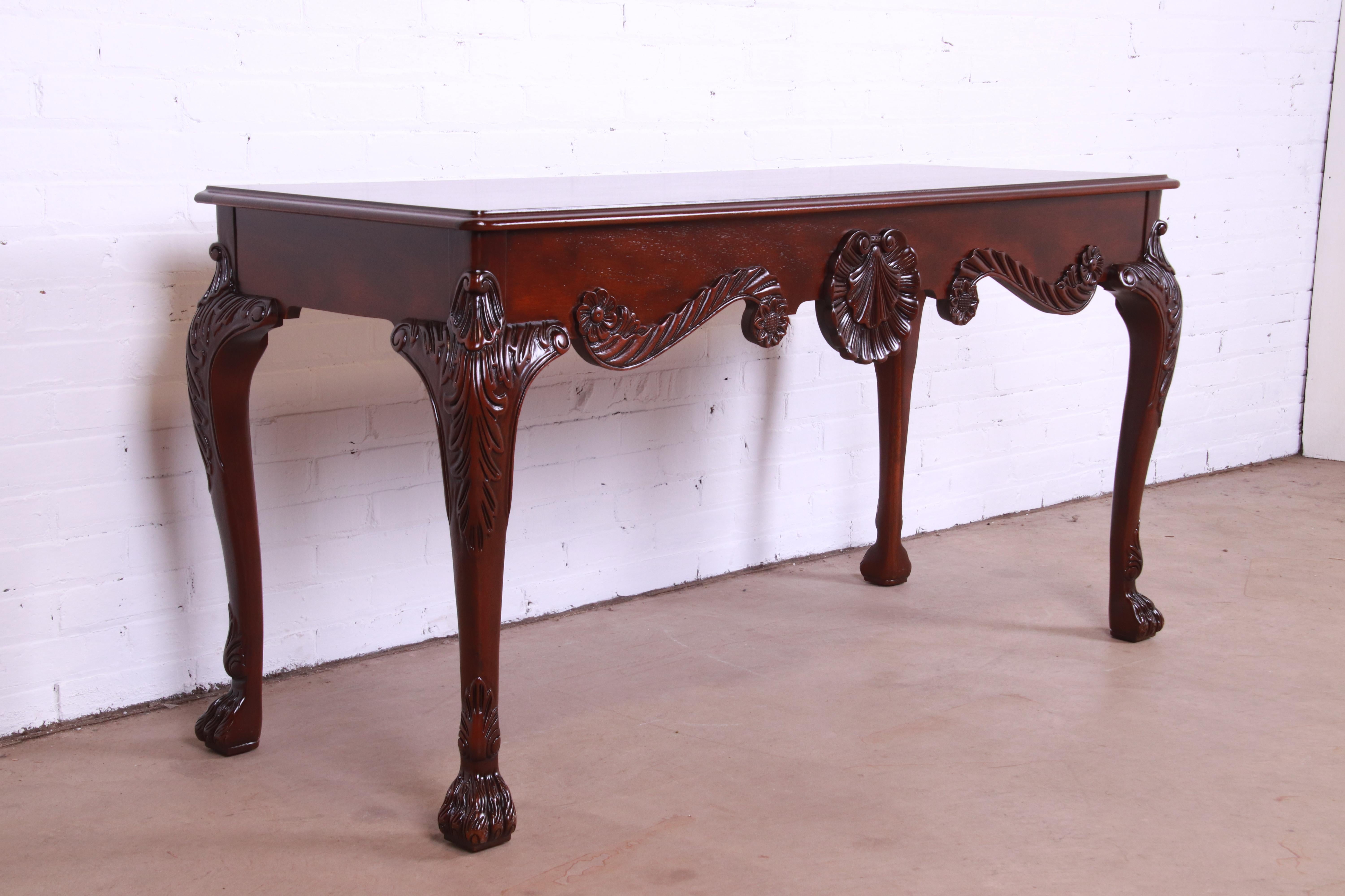 Baker Furniture Georgian Carved Mahogany Console or Sofa Table, Newly Refinished For Sale 1