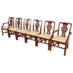 Baker Furniture ensemble de six chaises de salle à manger géorgiennes en acajou sculpté