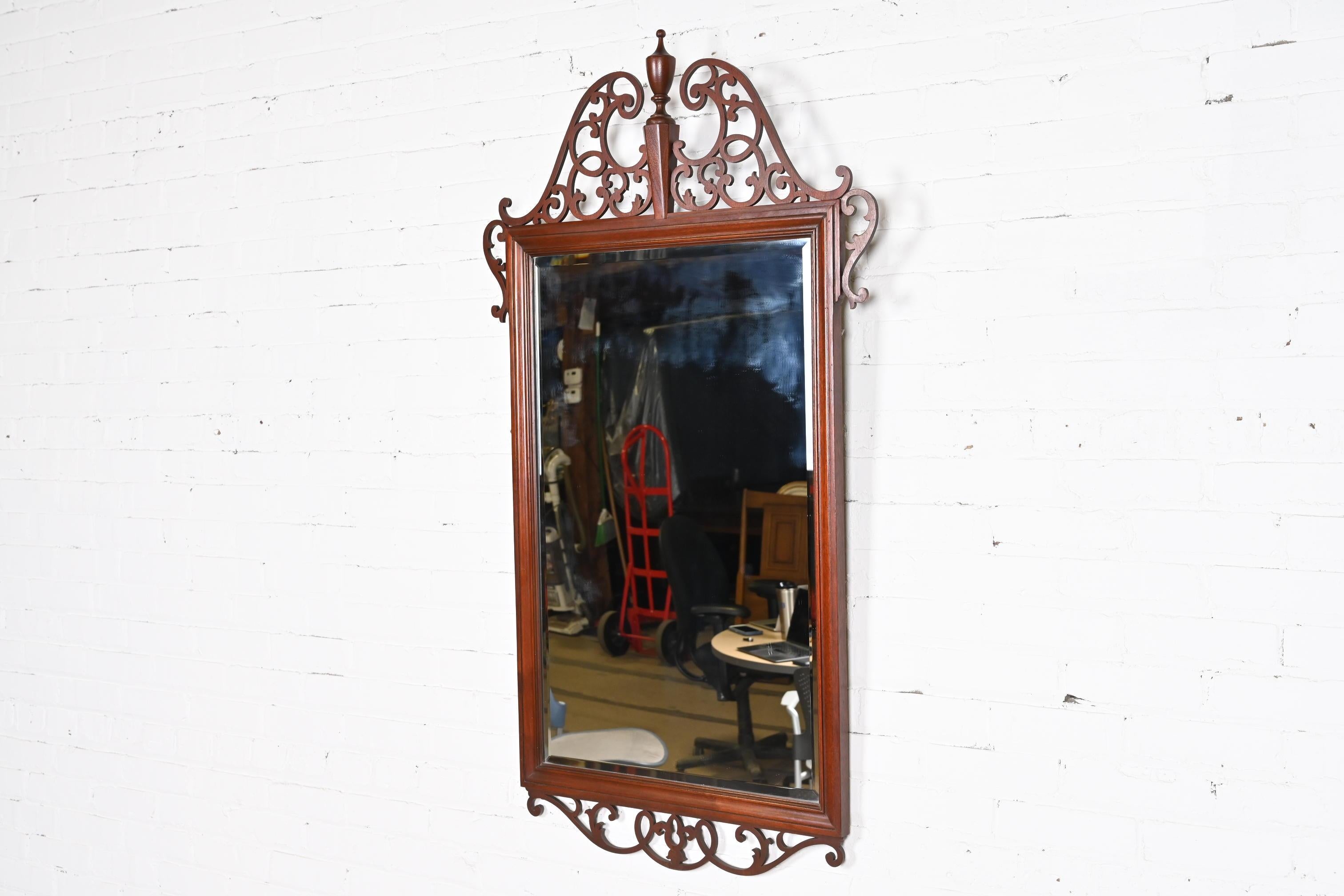 American Baker Furniture Georgian Carved Mahogany Framed Wall Mirror For Sale