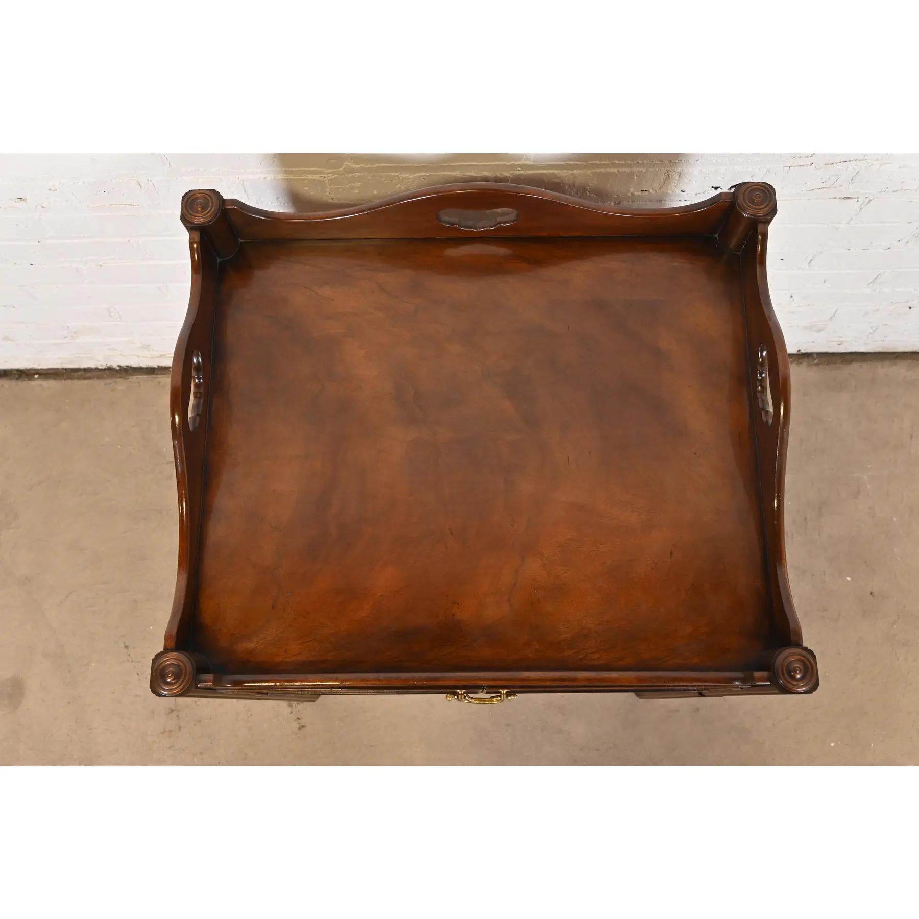 Baker Furniture Georgian Carved Mahogany Nightstand or Occasional Side Table For Sale 4