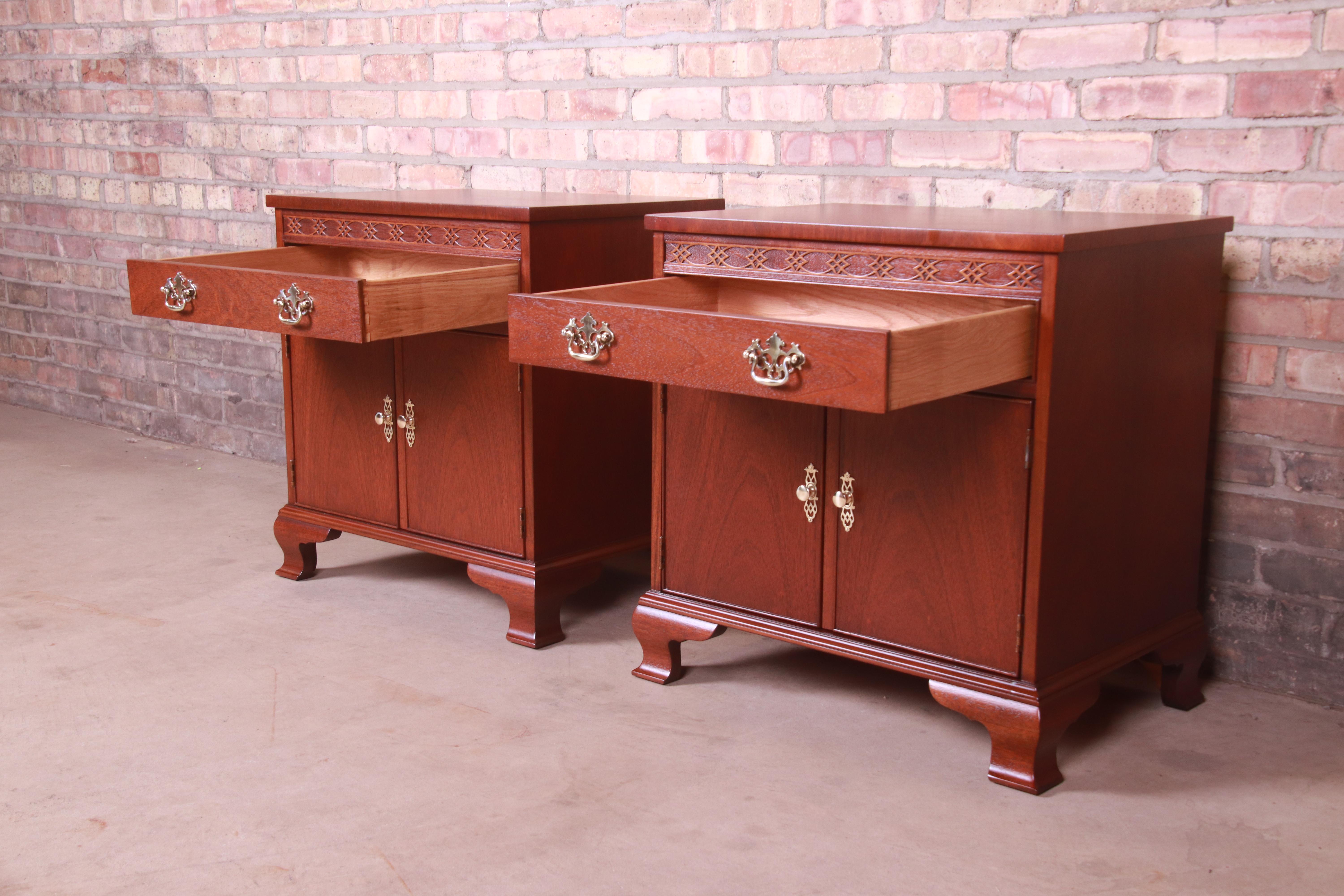 Baker Furniture Georgian Carved Mahogany Nightstands, Newly Refinished For Sale 3