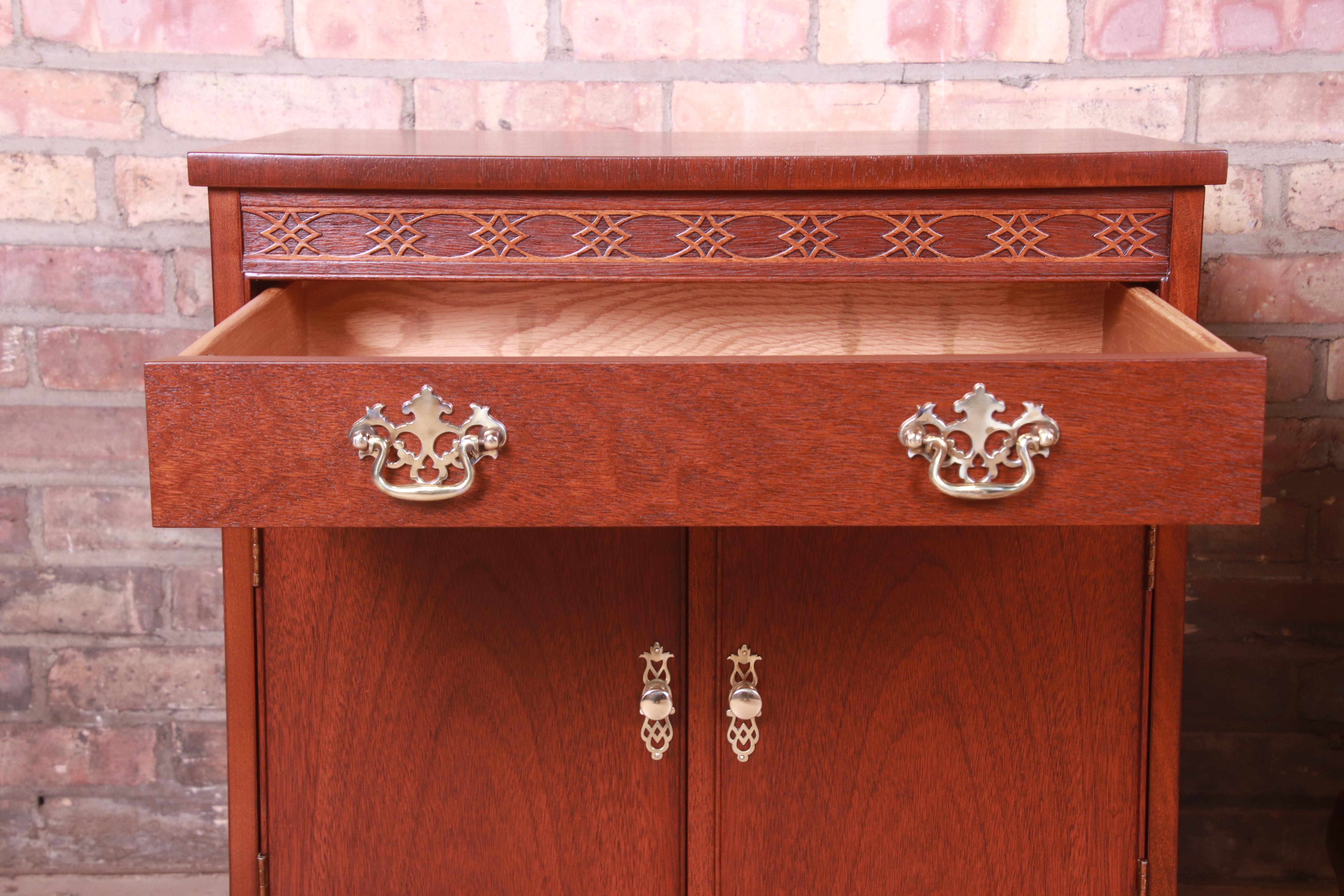 Baker Furniture Georgian Carved Mahogany Nightstands, Newly Refinished For Sale 4