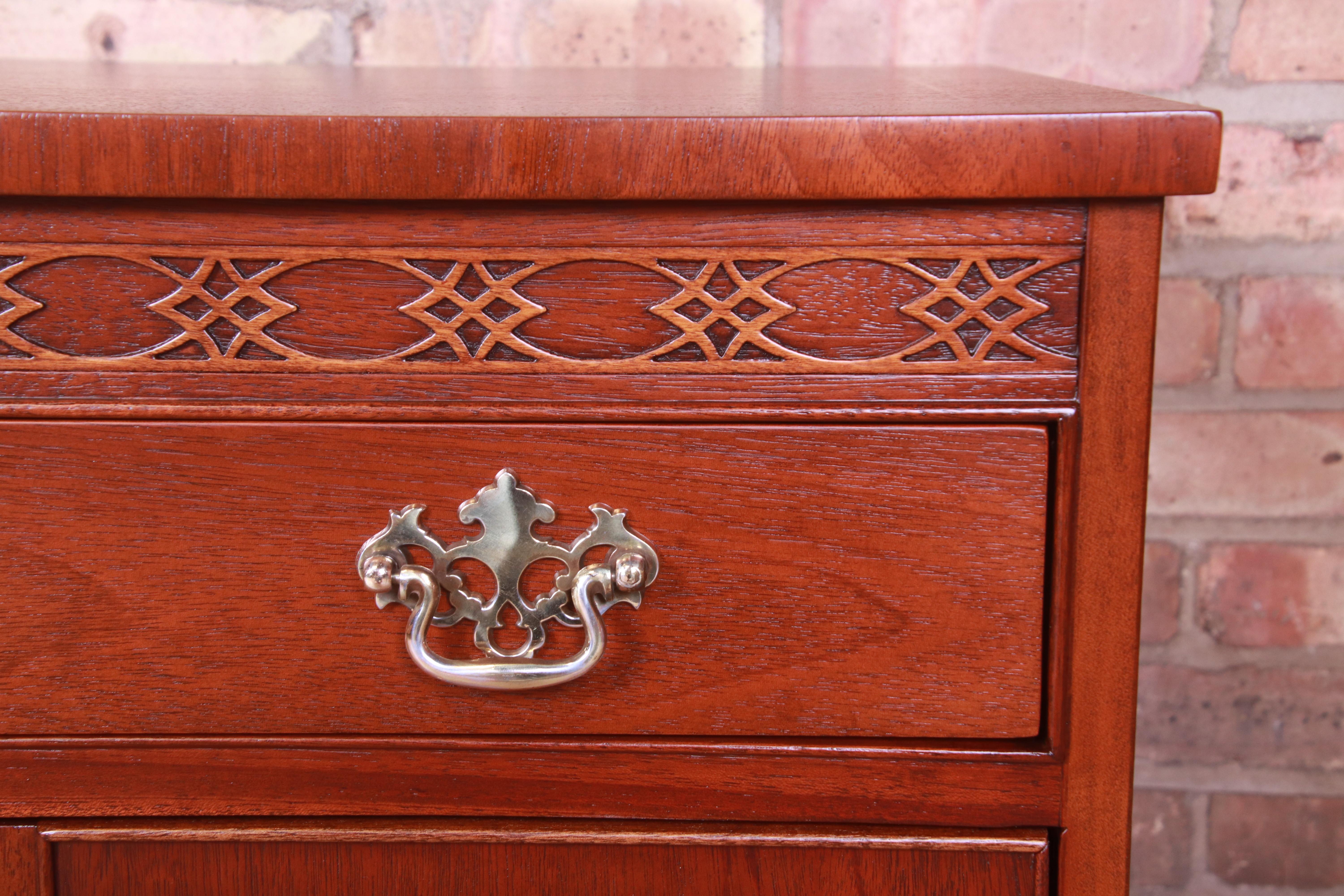 Baker Furniture Georgian Carved Mahogany Nightstands, Newly Refinished For Sale 8