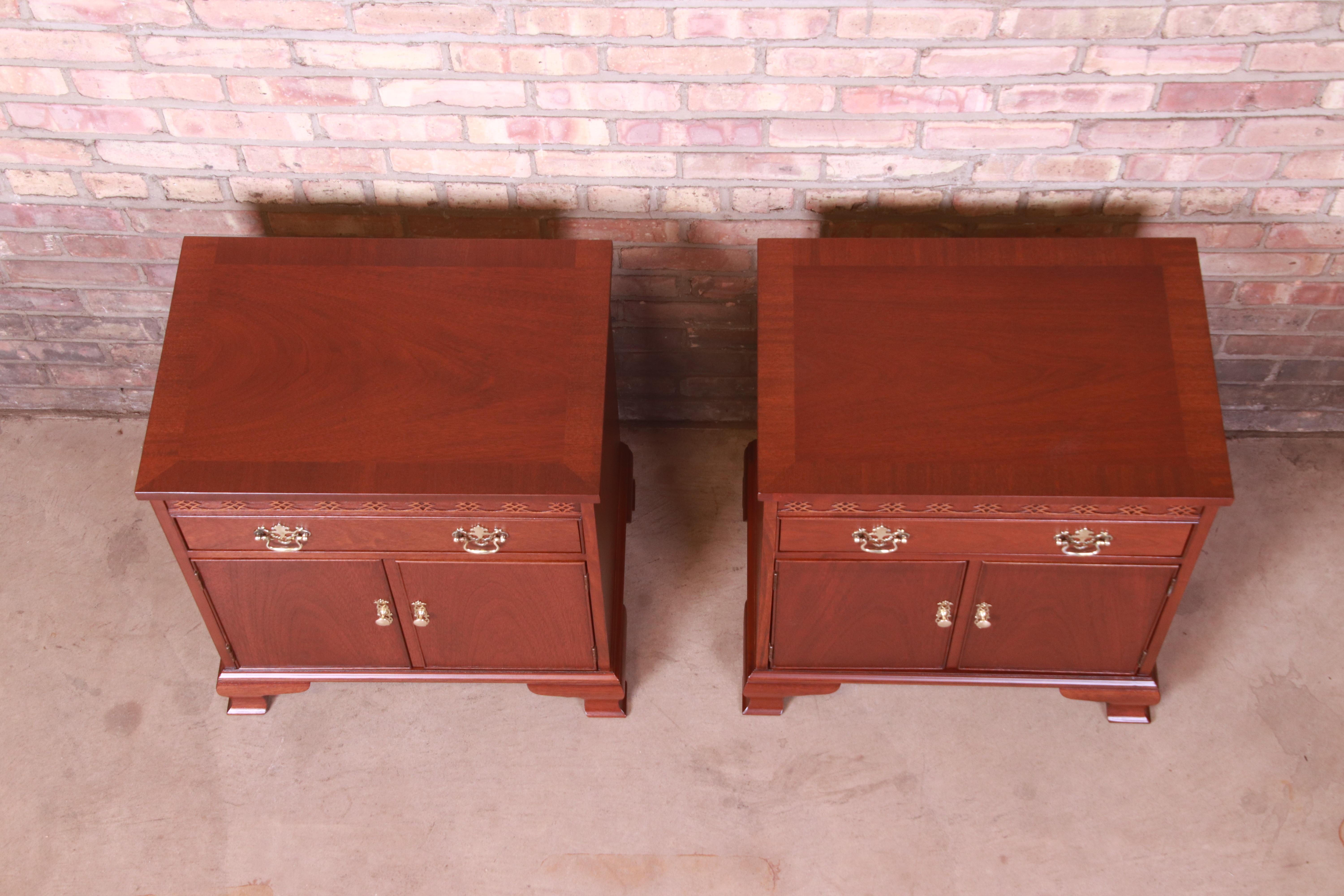 Baker Furniture Georgian Carved Mahogany Nightstands, Newly Refinished For Sale 11