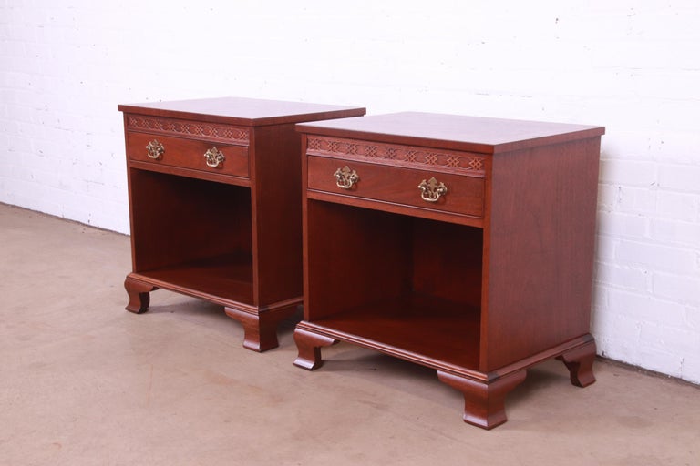 20th Century Baker Furniture Georgian Carved Mahogany Nightstands, Newly Refinished For Sale