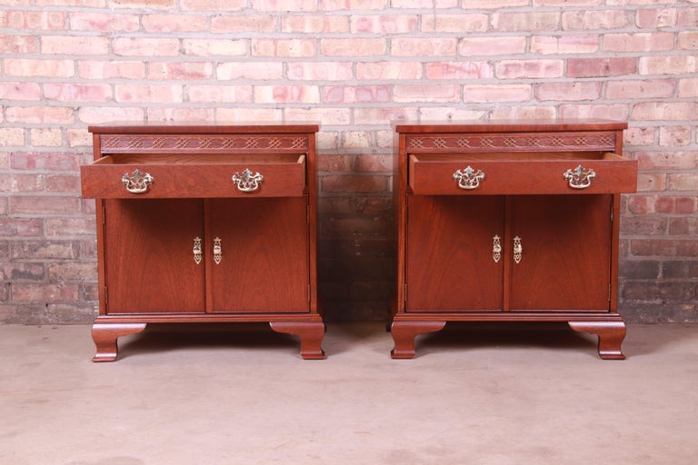 Baker Furniture Georgian Carved Mahogany Nightstands, Newly Refinished For Sale 2