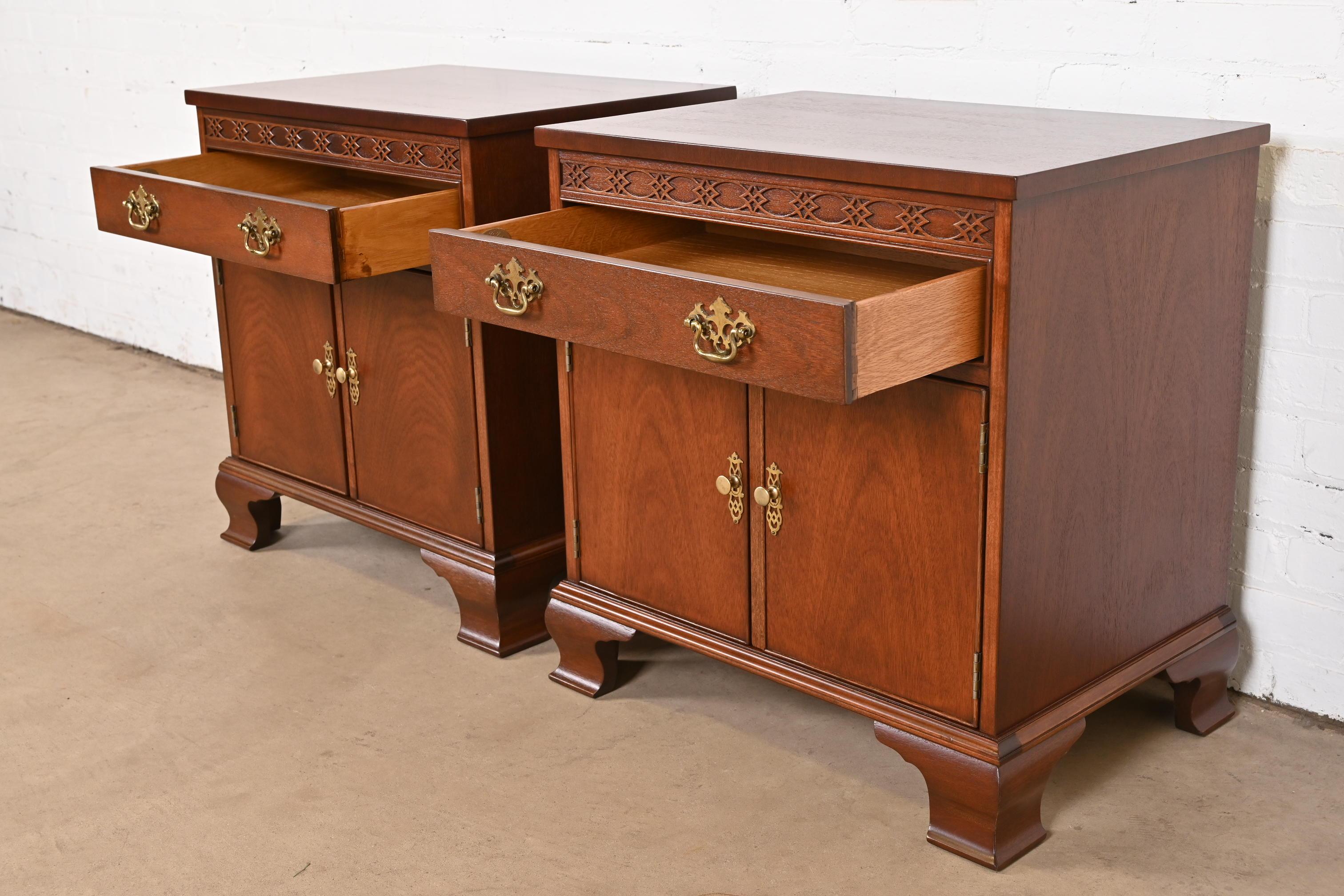 Baker Furniture Georgian Carved Mahogany Nightstands, Newly Refinished For Sale 2