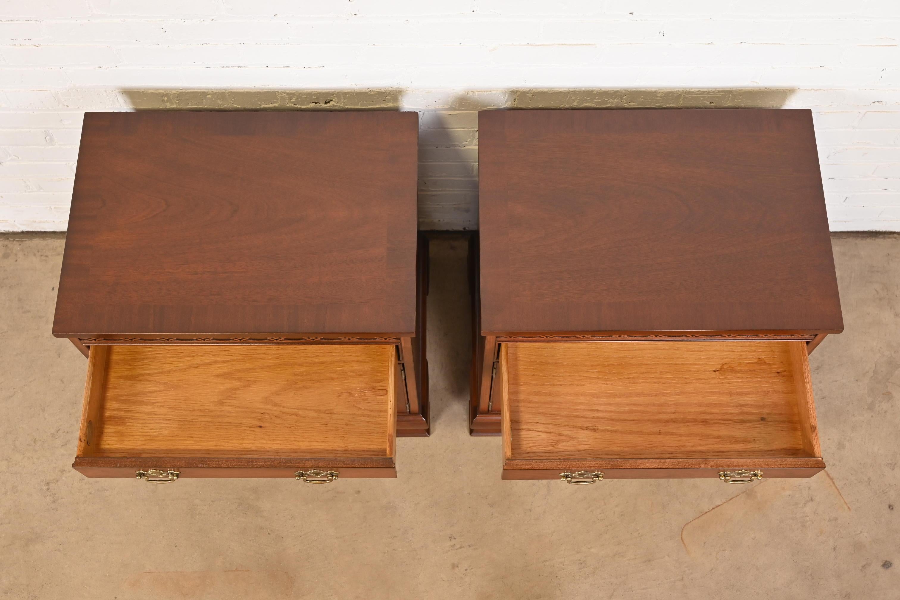 Baker Furniture Georgian Carved Mahogany Nightstands, Newly Refinished For Sale 3